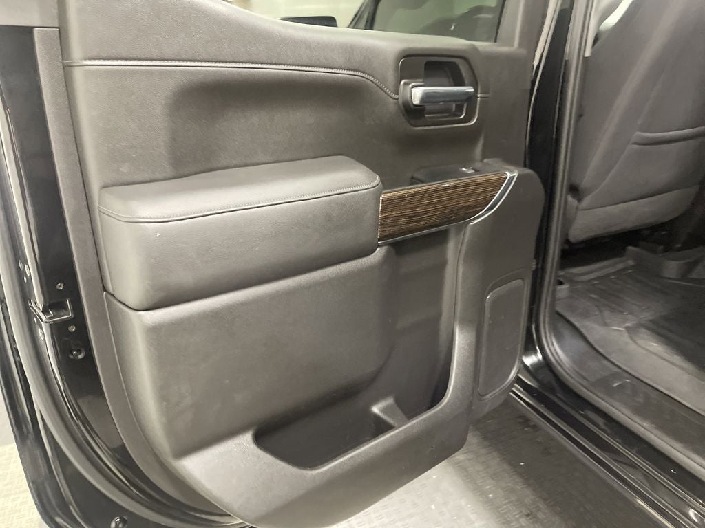 2022 GMC Sierra 1500 Limited 4WD Crew Cab Short Box Elevation with 3VL