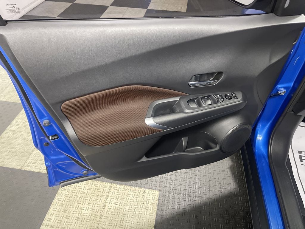 2021 Nissan Kicks SR Xtronic CVT