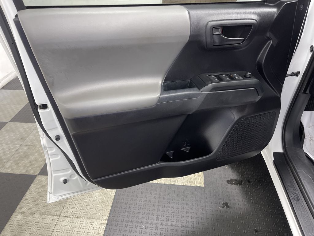 2020 Toyota Tacoma SR V6