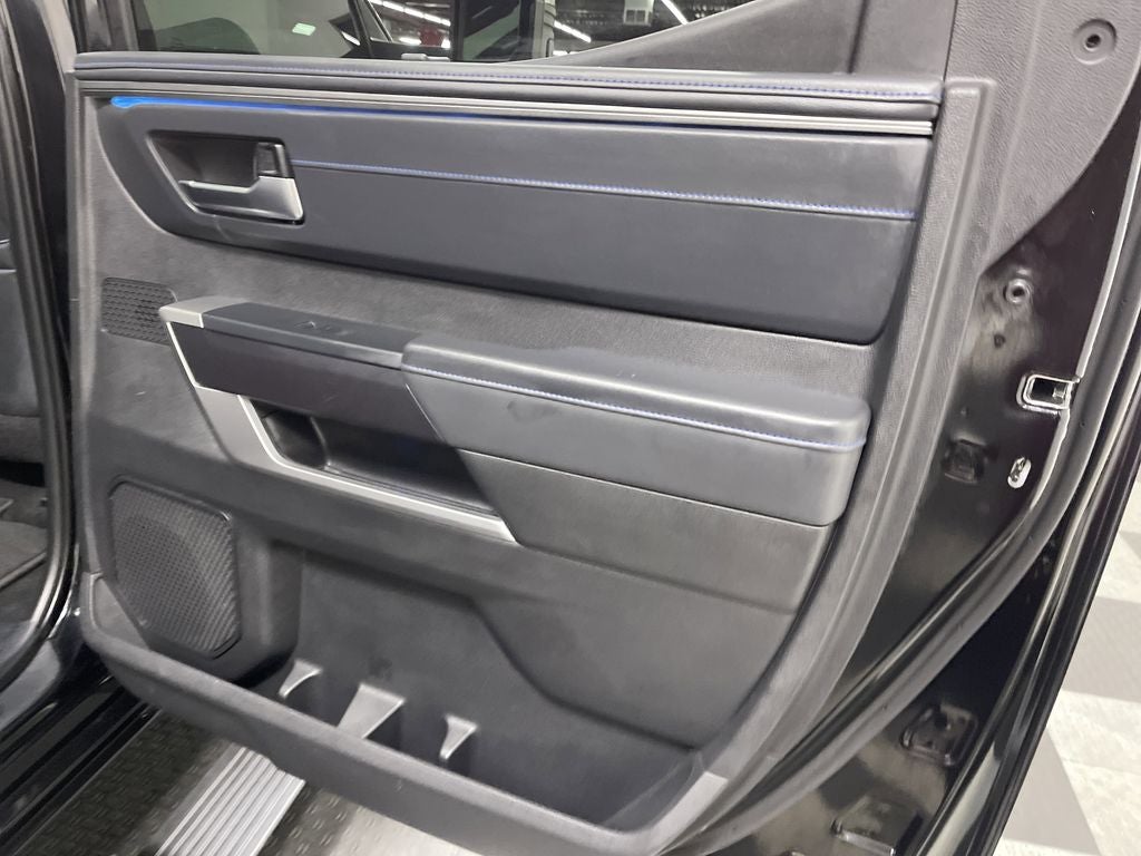 2022 Toyota Tundra Platinum