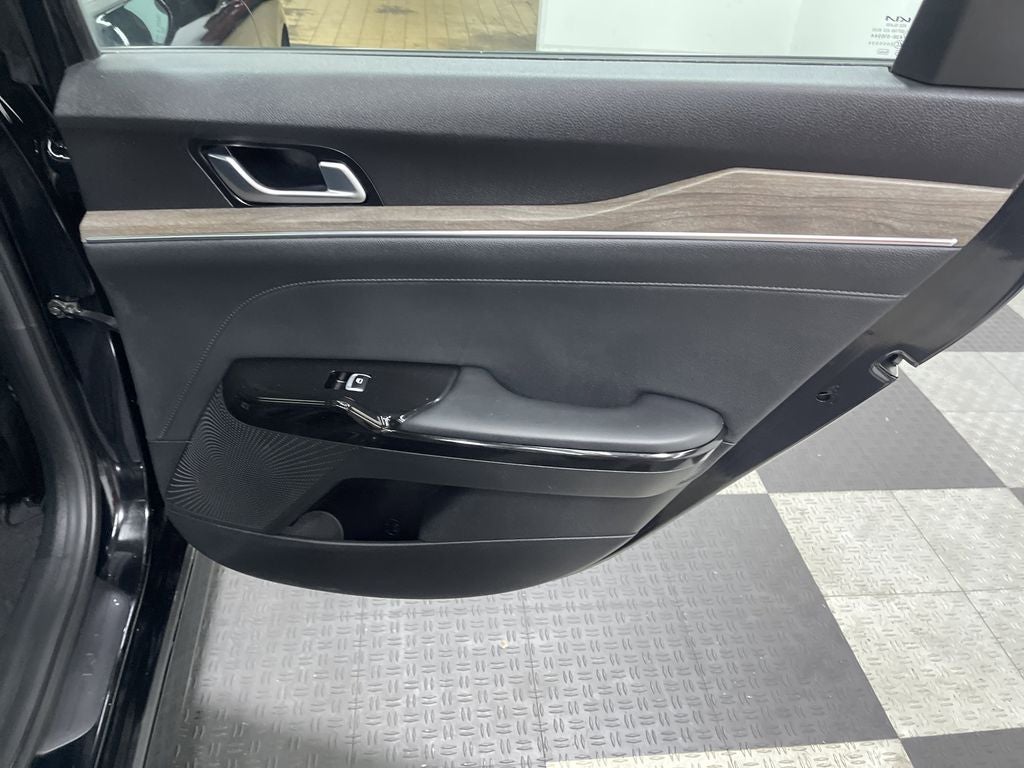 2023 Kia K5 EX