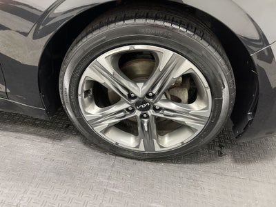 2023 Kia K5 EX