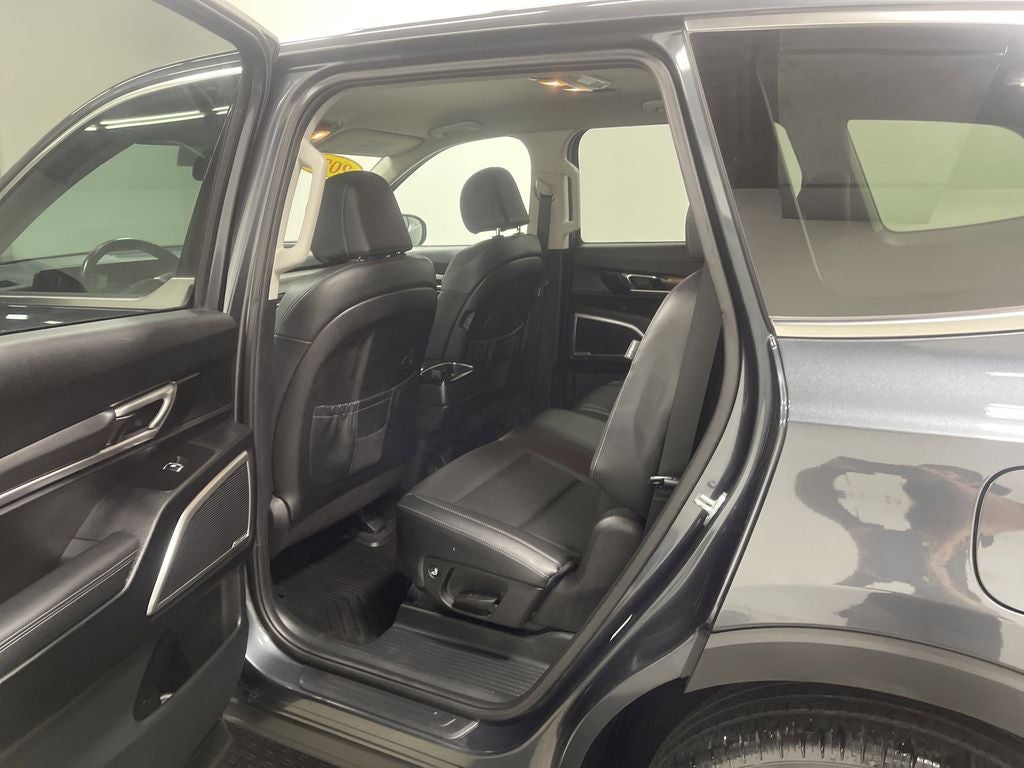 2023 Kia Telluride LX