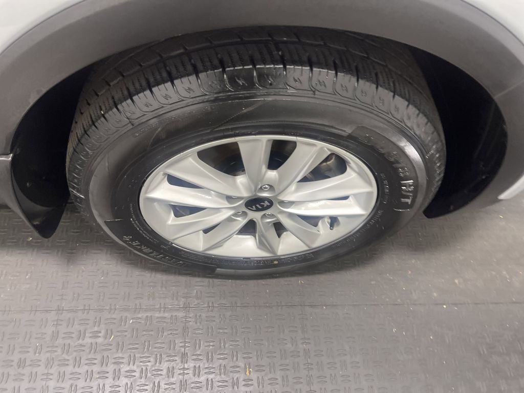 2019 Kia Sorento 2.4L LX