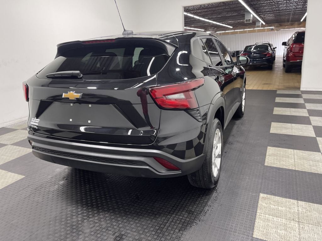 2025 Chevrolet Trax FWD LS