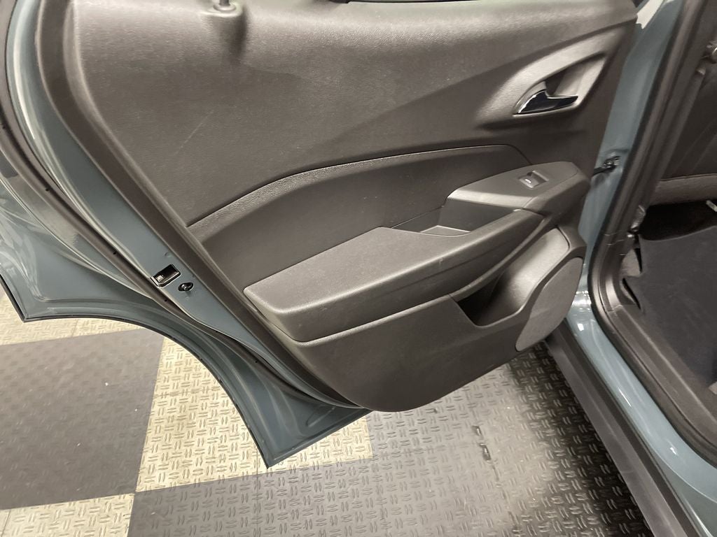 2025 Chevrolet Trax FWD LT