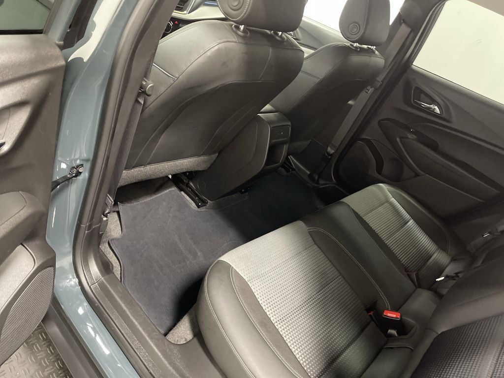 2025 Chevrolet Trax FWD LT