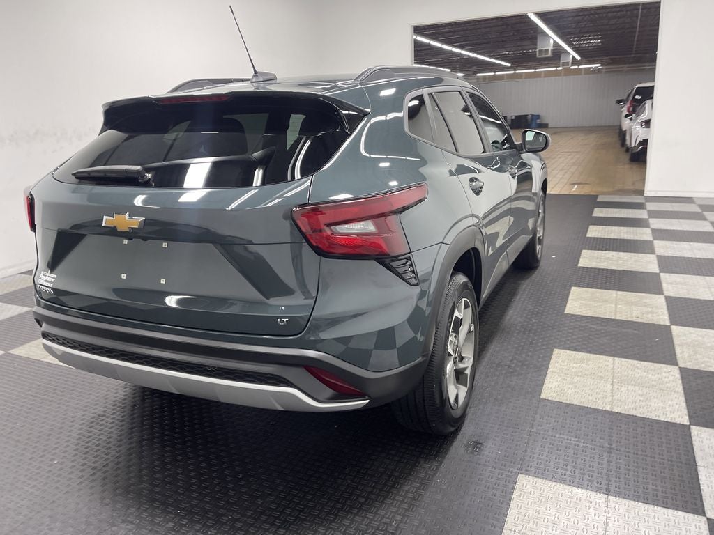 2025 Chevrolet Trax FWD LT