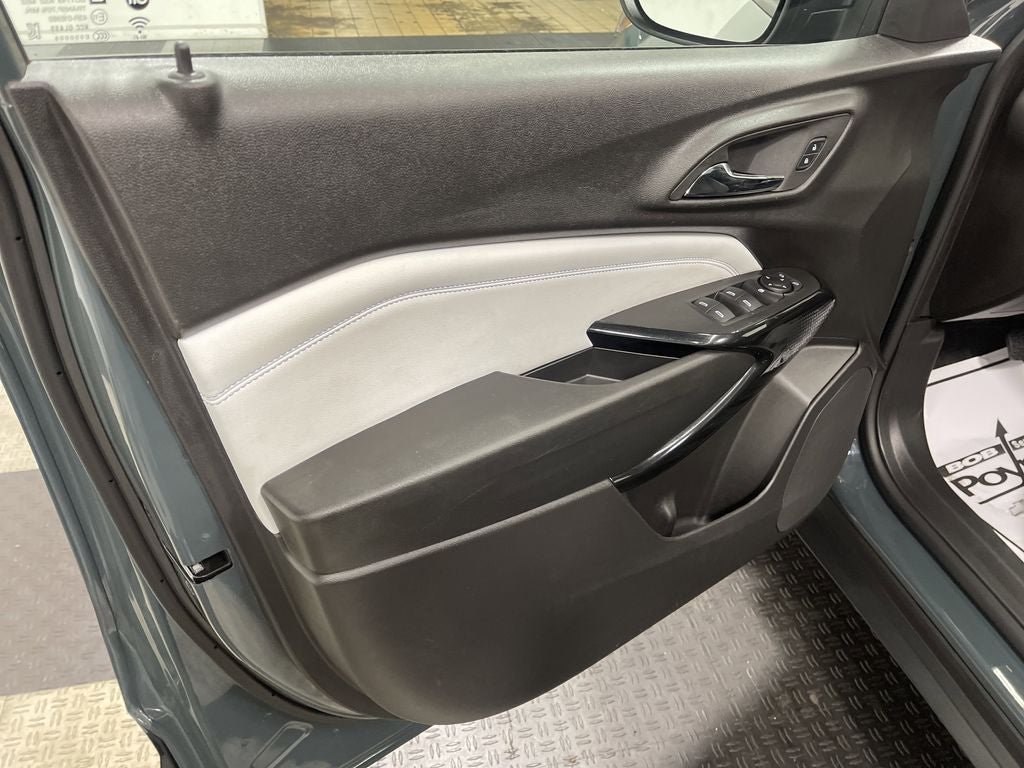 2025 Chevrolet Trax FWD LT