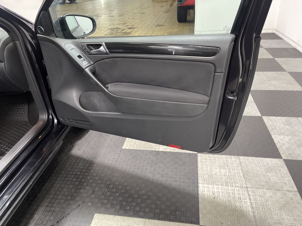 2010 Volkswagen Golf GTI 2-Door