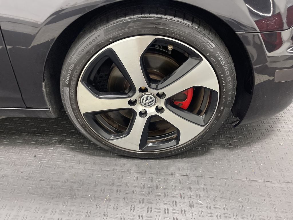 2010 Volkswagen Golf GTI 2-Door