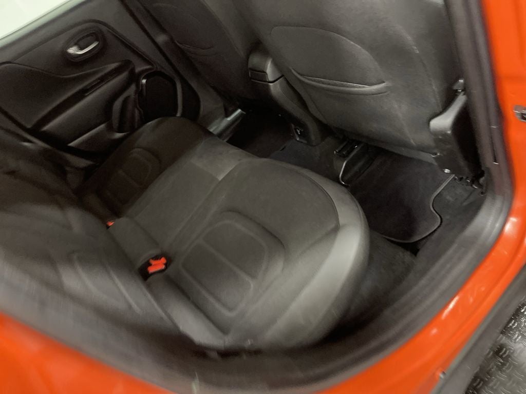 2017 Jeep Renegade Altitude FWD