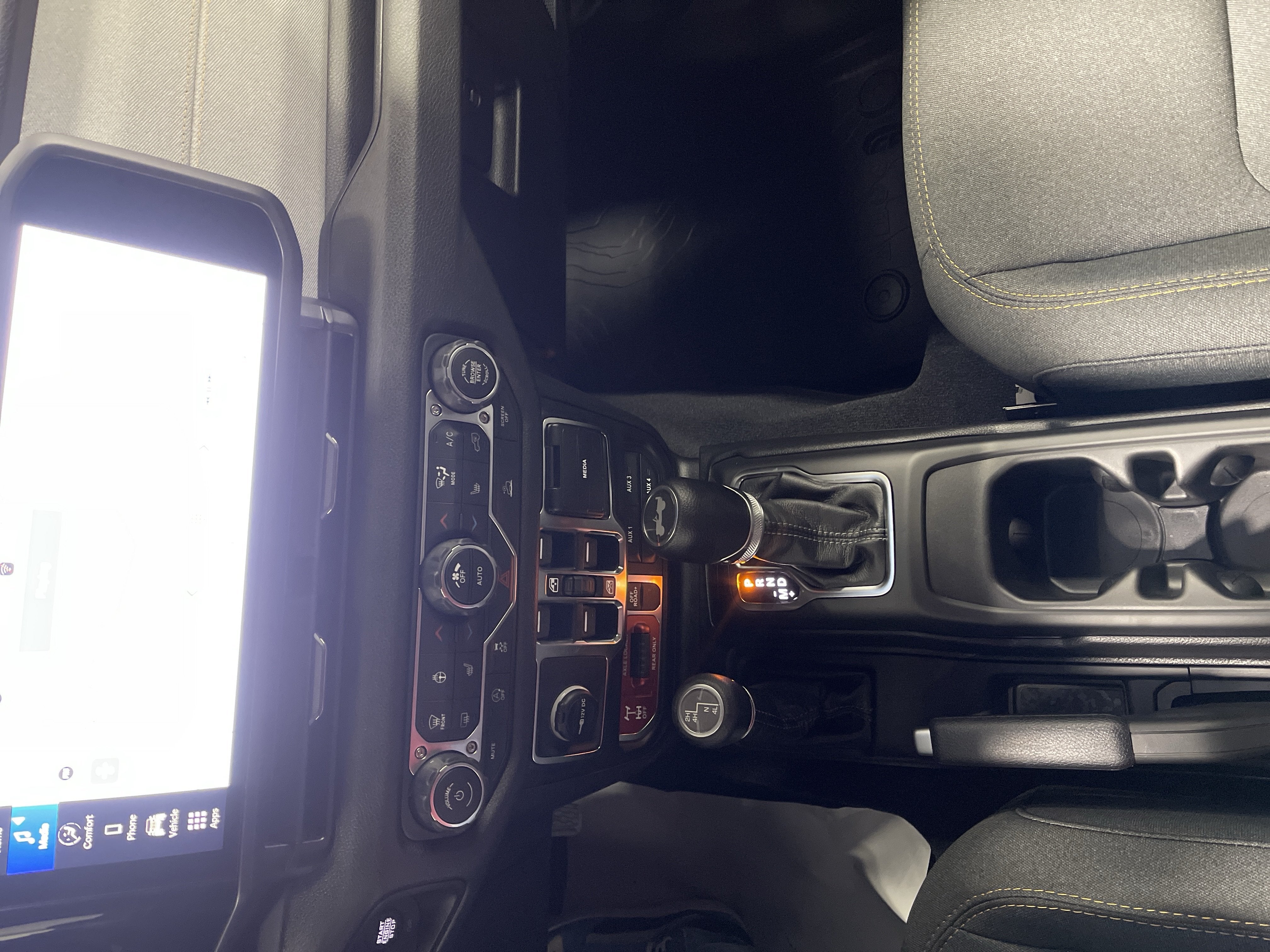2027 Jeep Wrangler WRANGLER 4-DOOR WILLYS