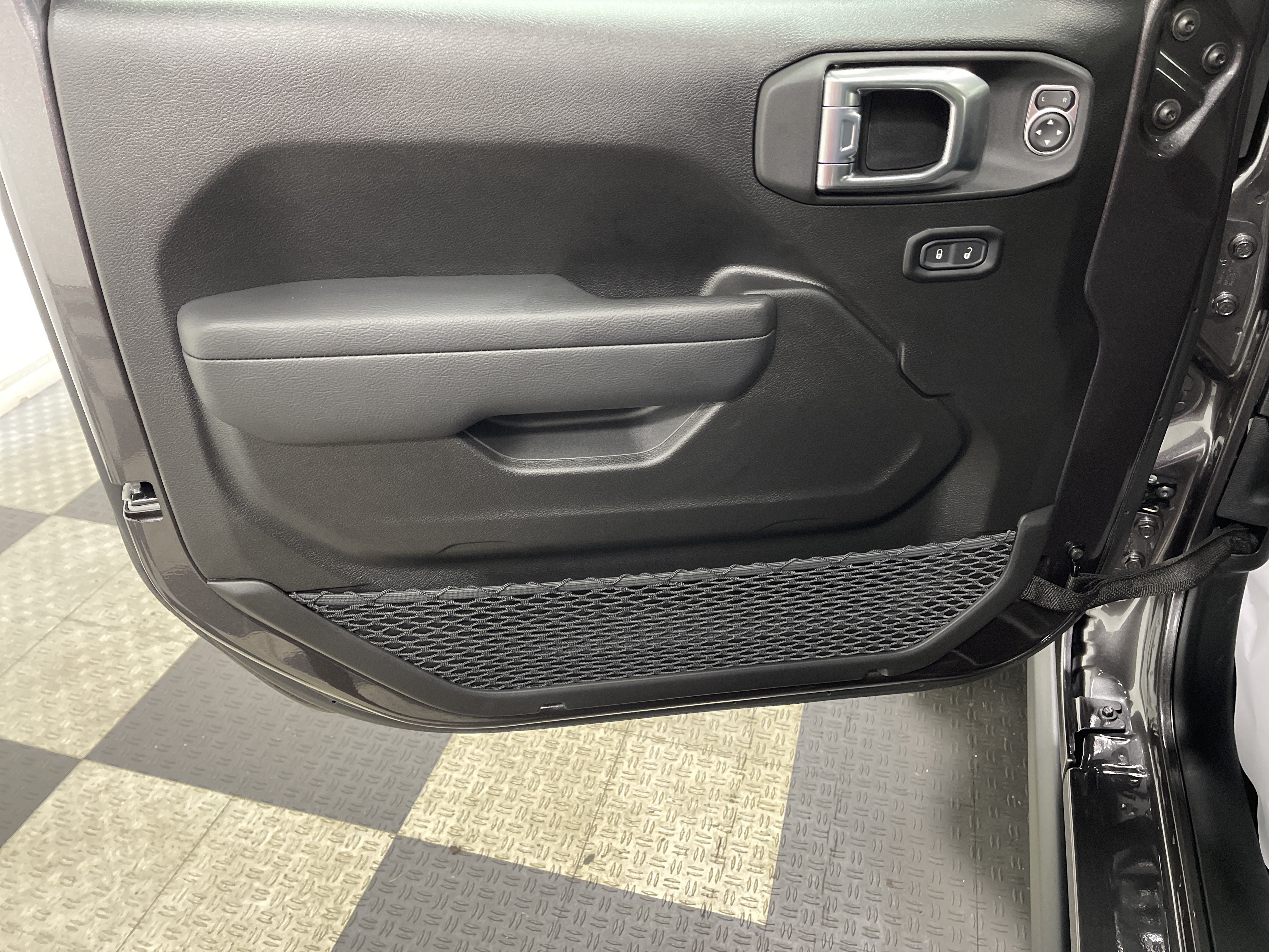 2027 Jeep Wrangler WRANGLER 4-DOOR WILLYS