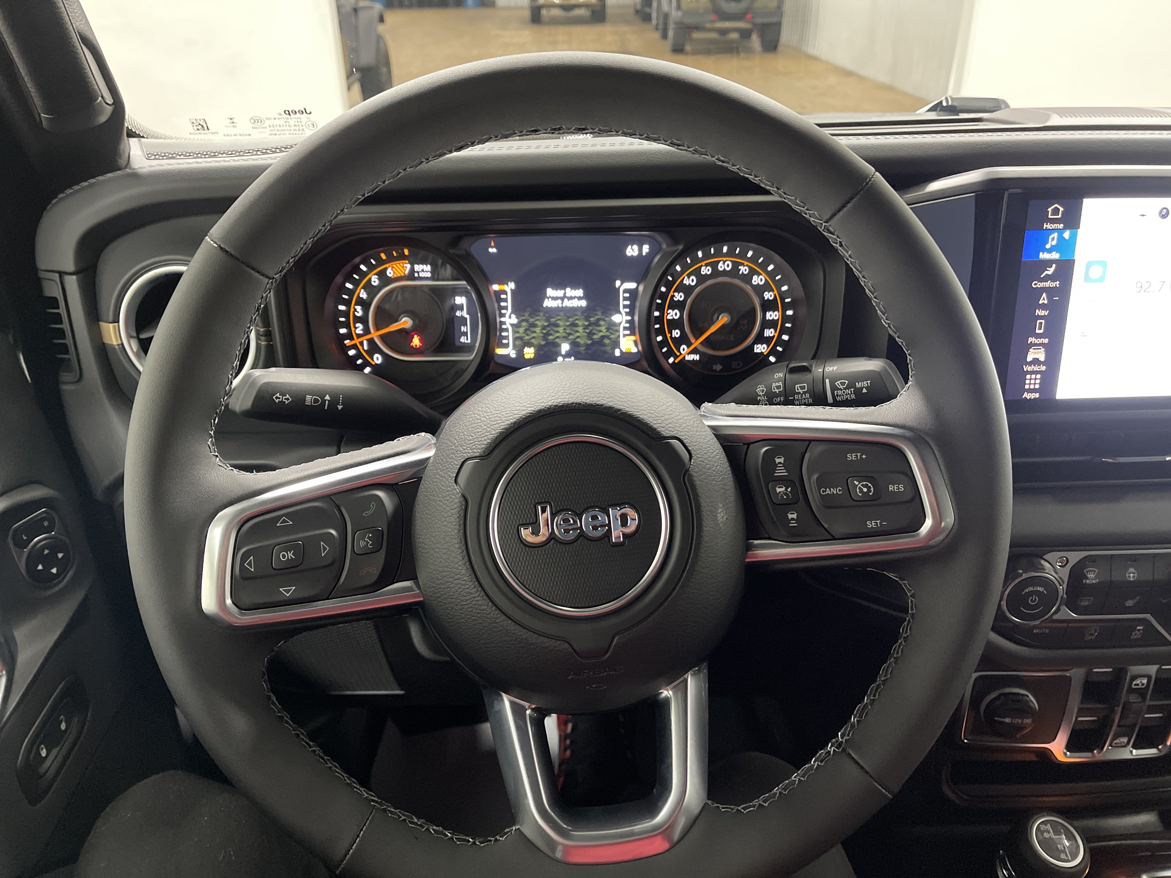 2027 Jeep Wrangler WRANGLER 4-DOOR SAHARA