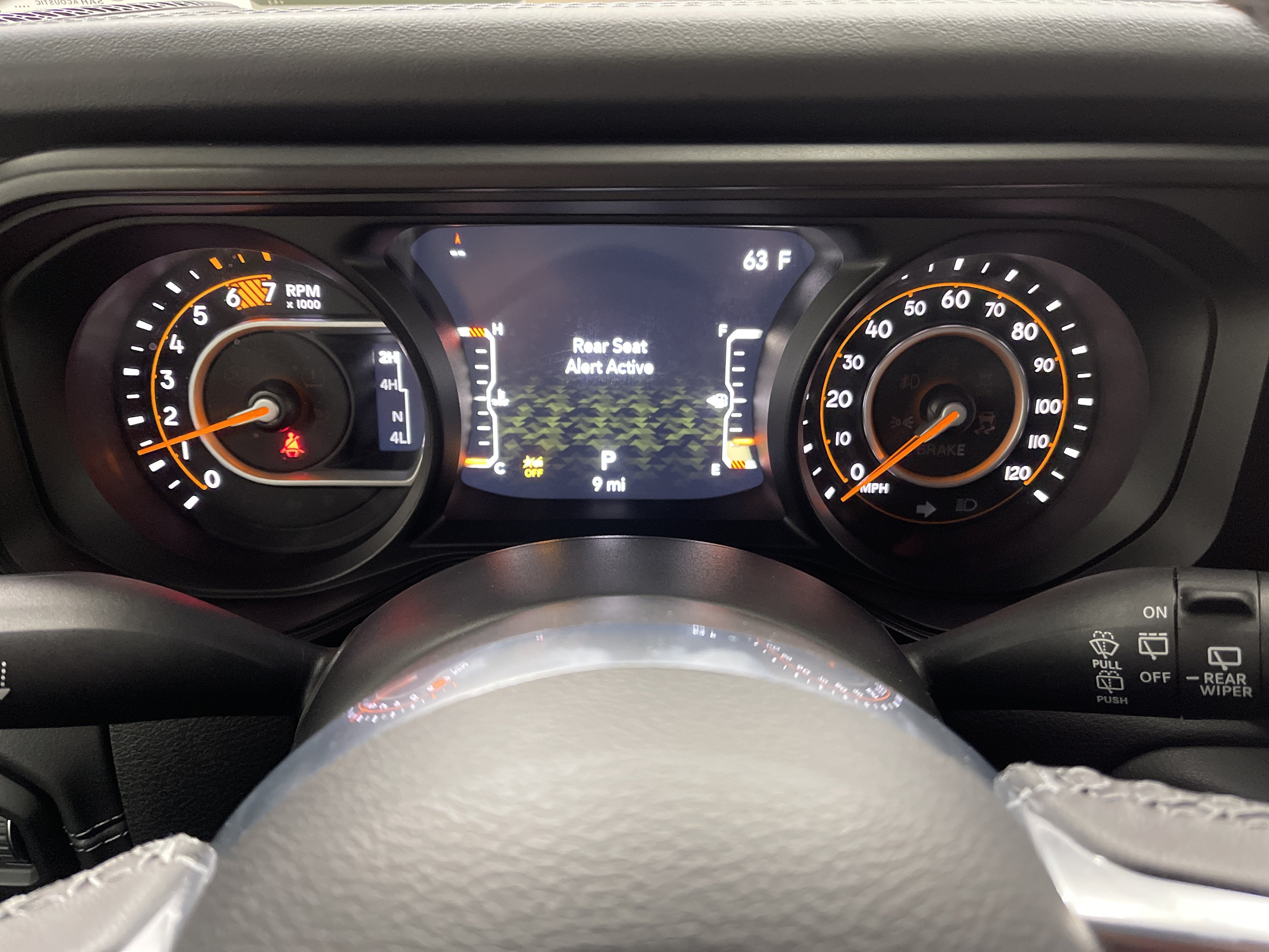 2027 Jeep Wrangler WRANGLER 4-DOOR SAHARA