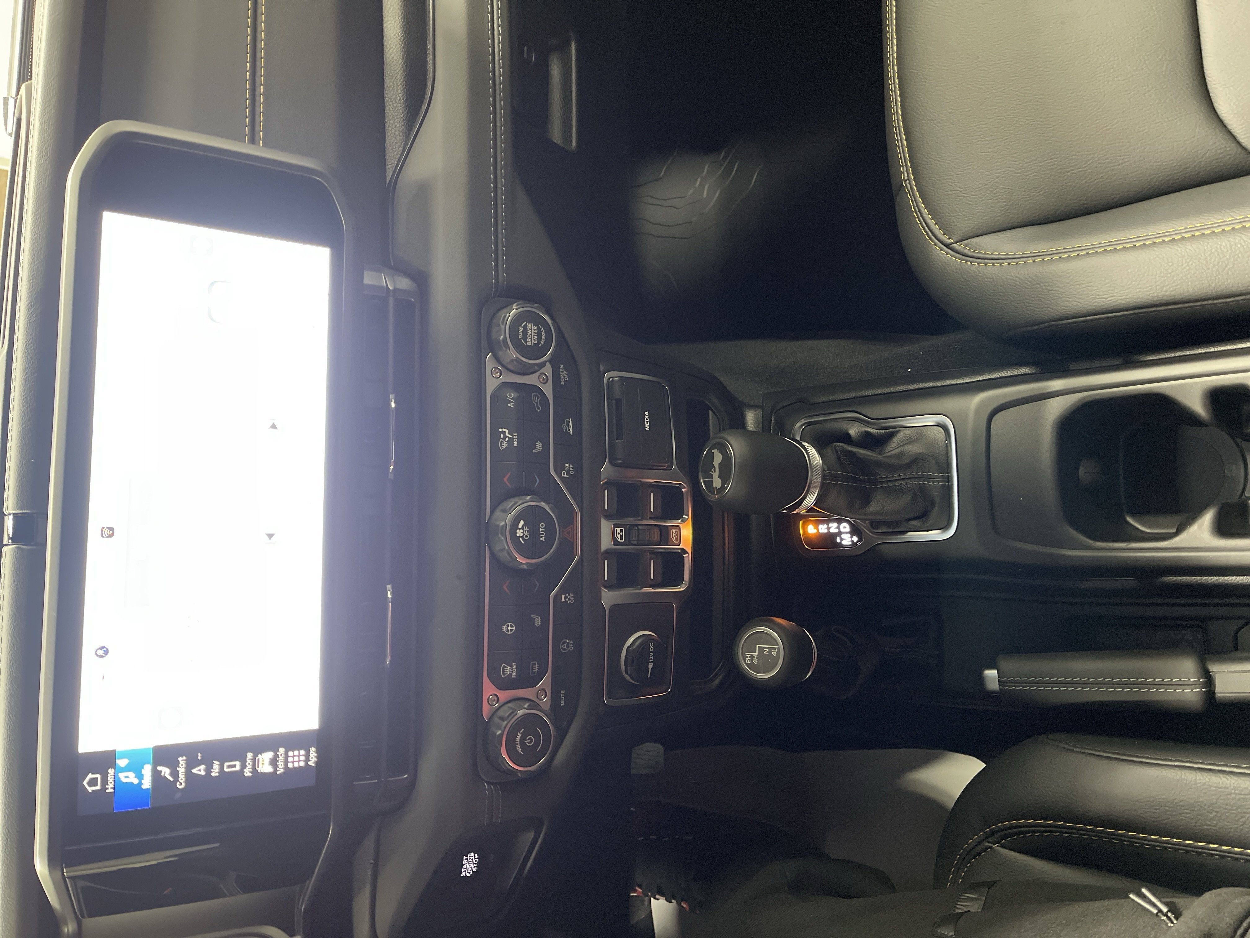 2027 Jeep Wrangler WRANGLER 4-DOOR SAHARA