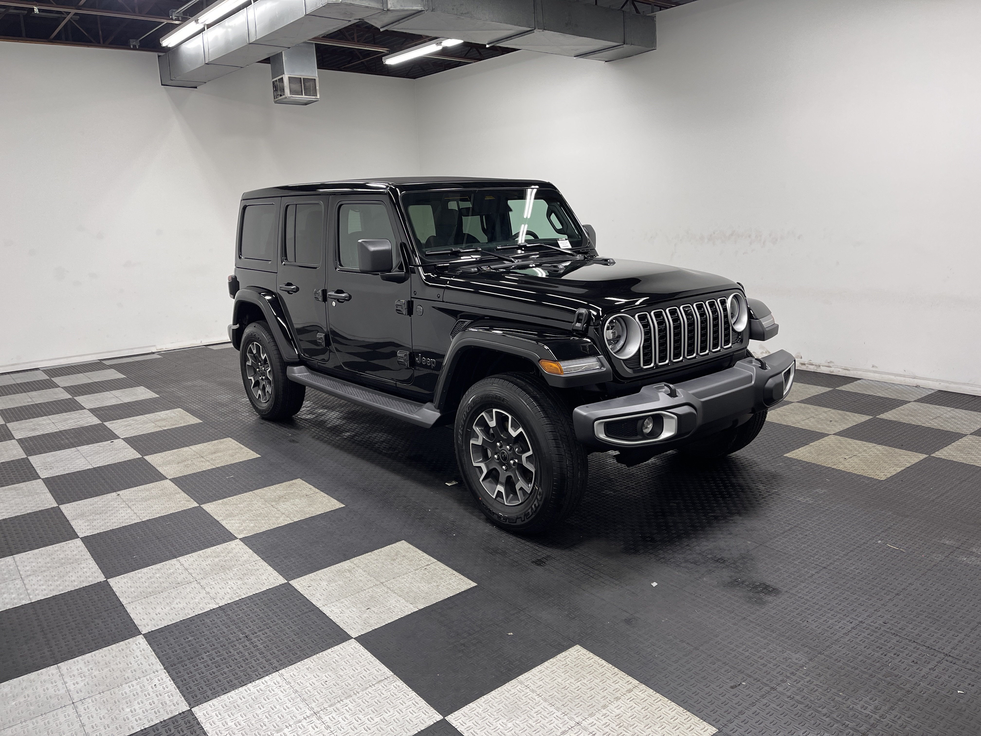 2027 Jeep Wrangler WRANGLER 4-DOOR SAHARA
