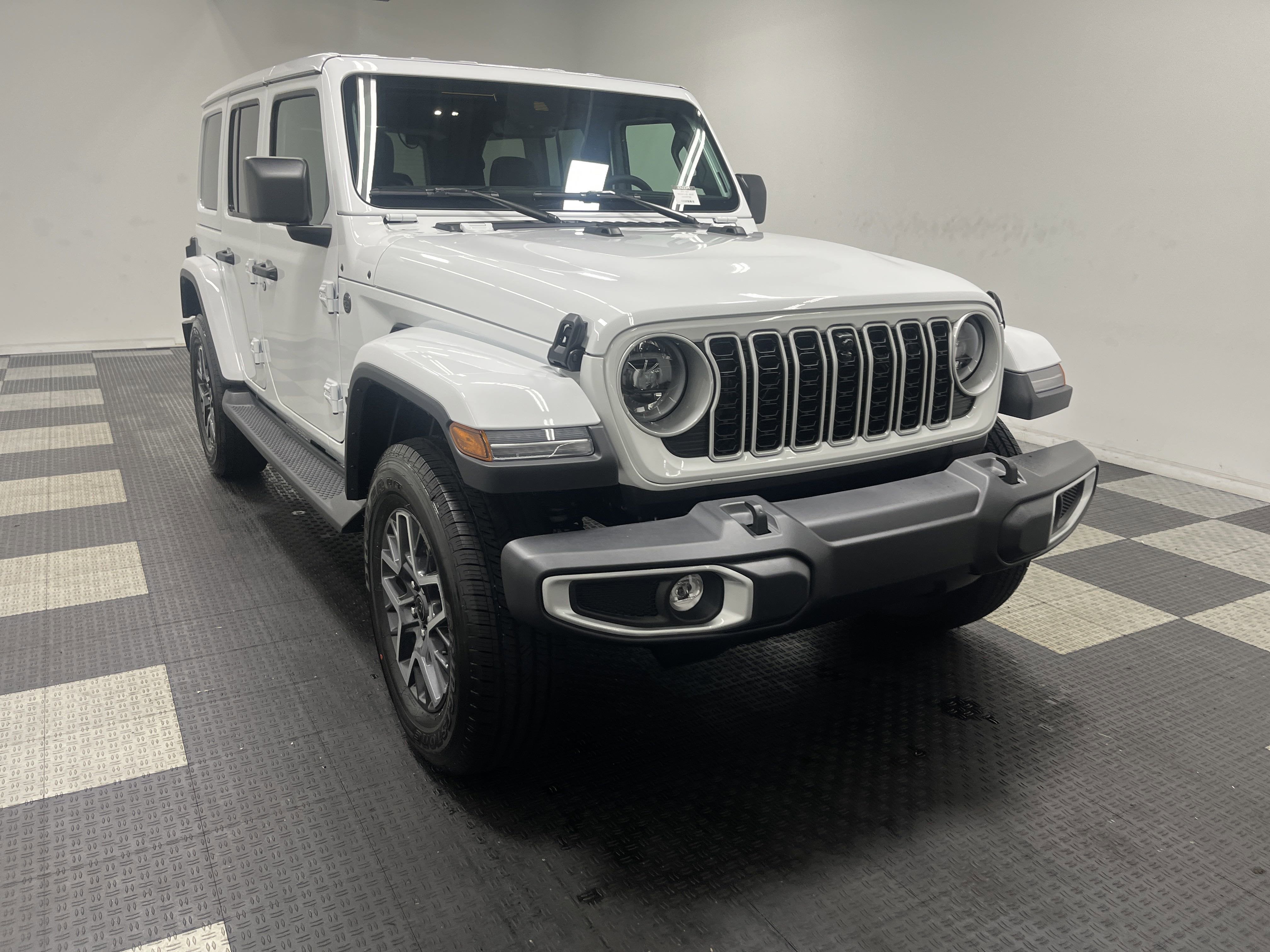 2025 Jeep Wrangler WRANGLER 4-DOOR SAHARA