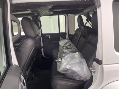 2027 Jeep Wrangler WRANGLER 4-DOOR SAHARA