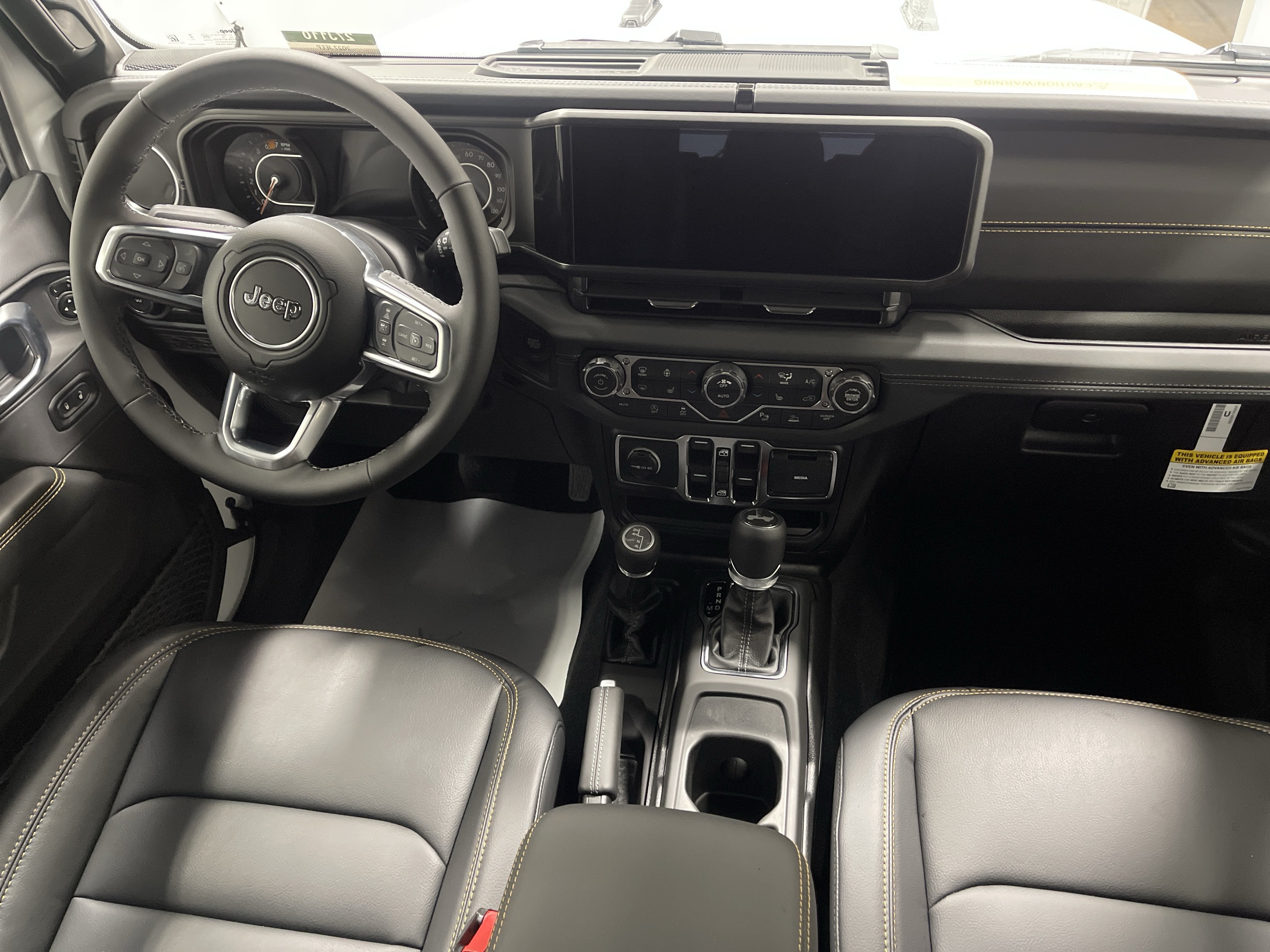 2027 Jeep Wrangler WRANGLER 4-DOOR SAHARA
