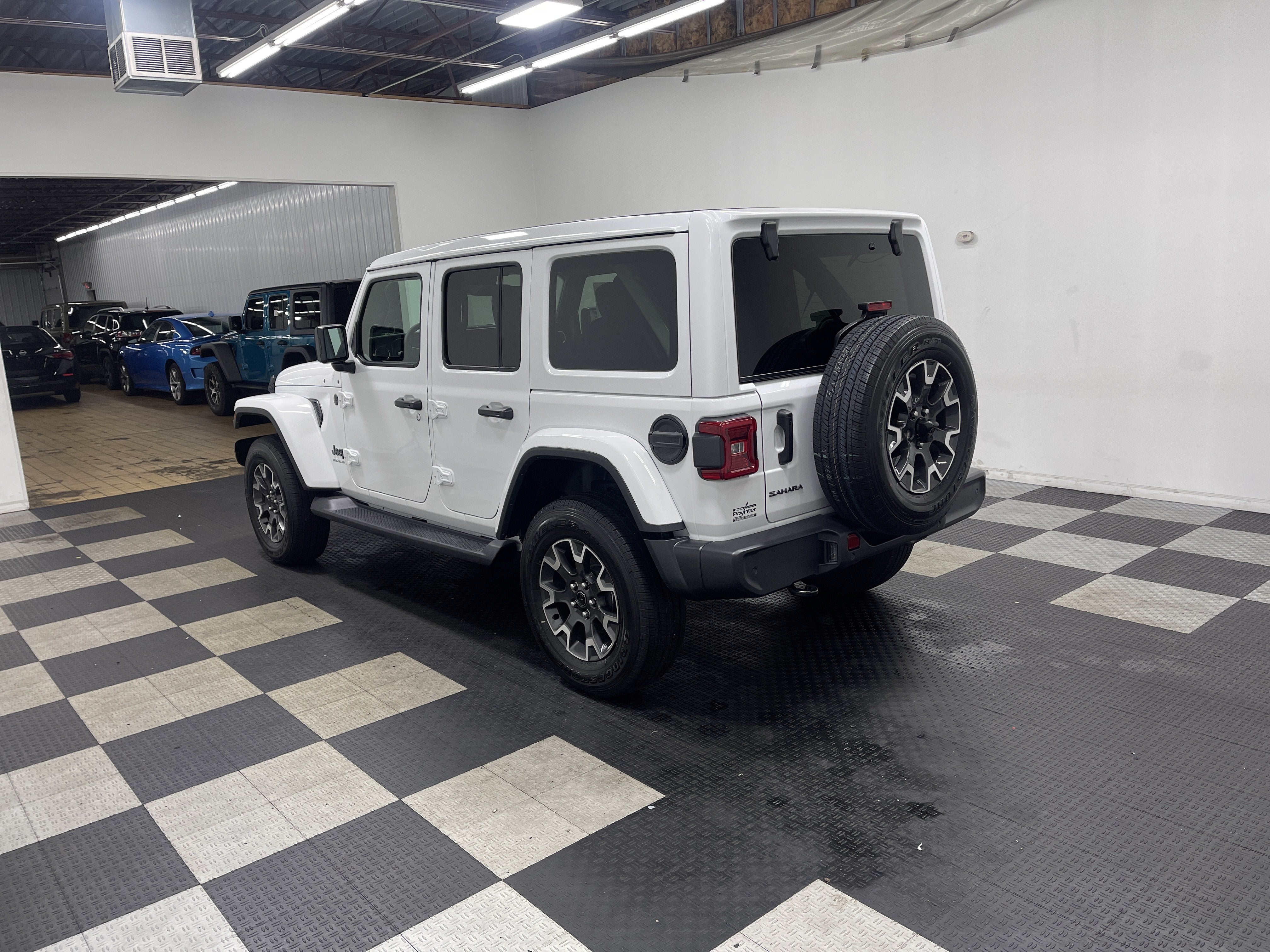 2027 Jeep Wrangler WRANGLER 4-DOOR SAHARA
