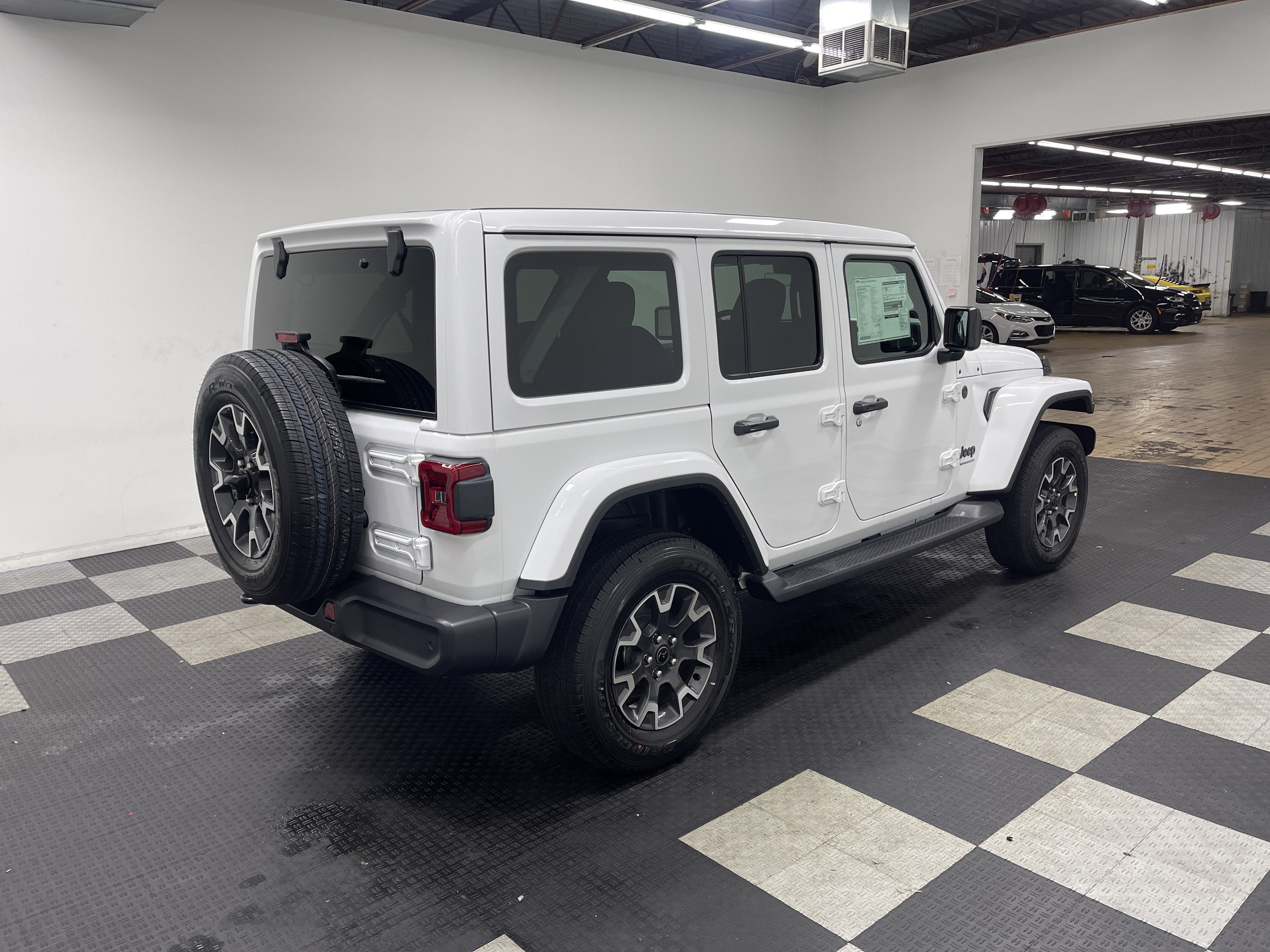 2027 Jeep Wrangler WRANGLER 4-DOOR SAHARA