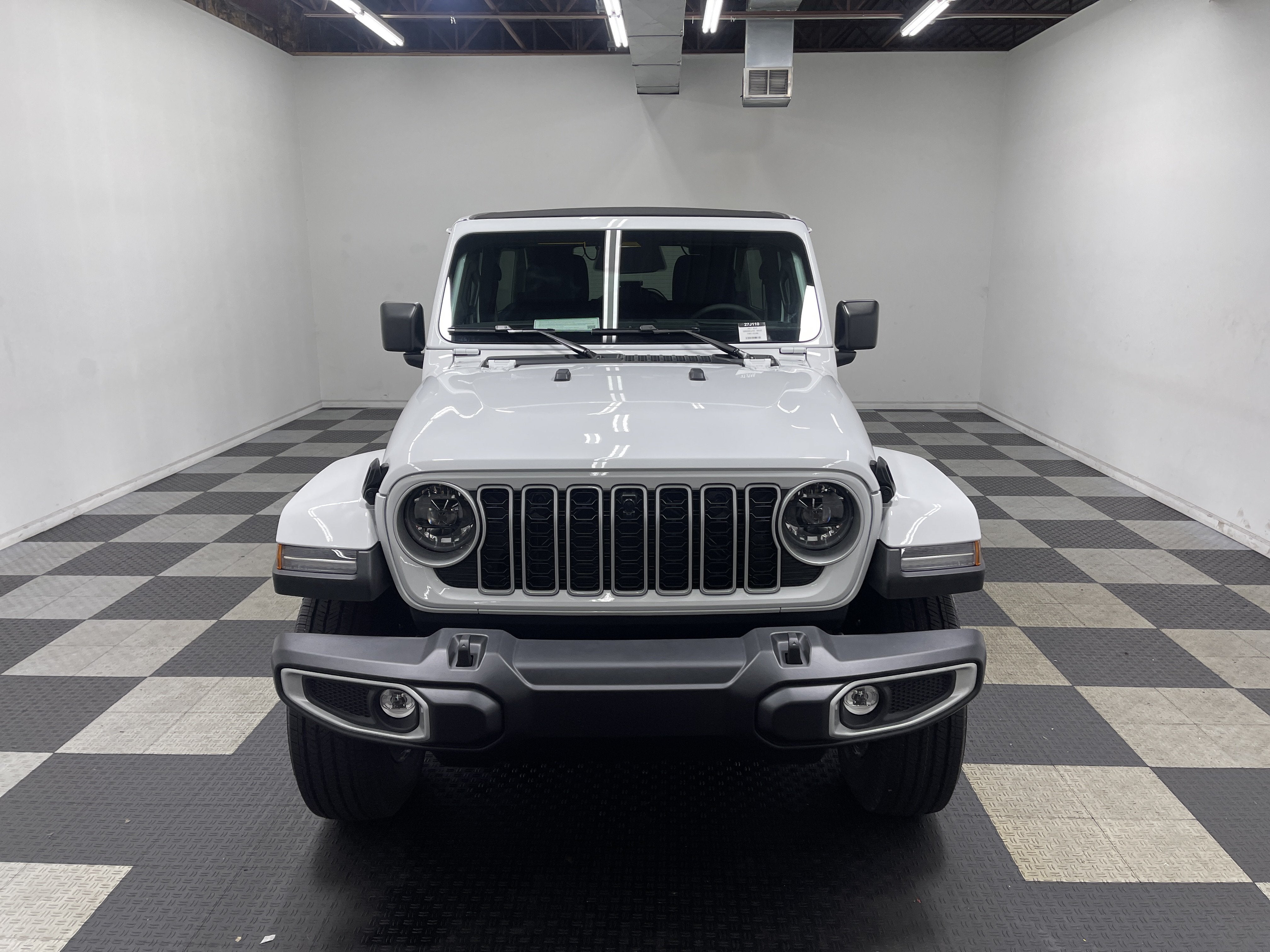 2027 Jeep Wrangler WRANGLER 4-DOOR SAHARA