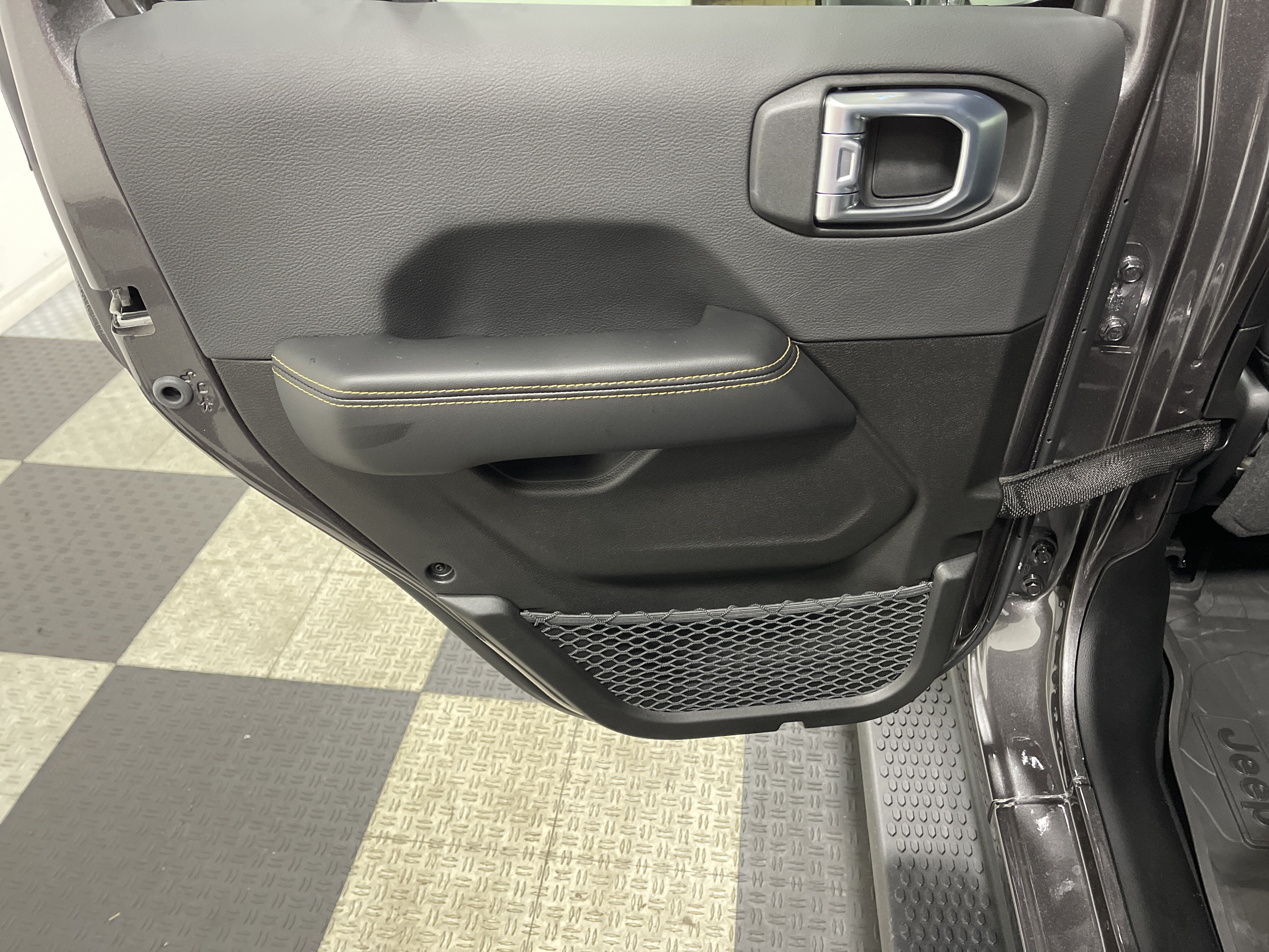2027 Jeep Wrangler WRANGLER 4-DOOR SAHARA