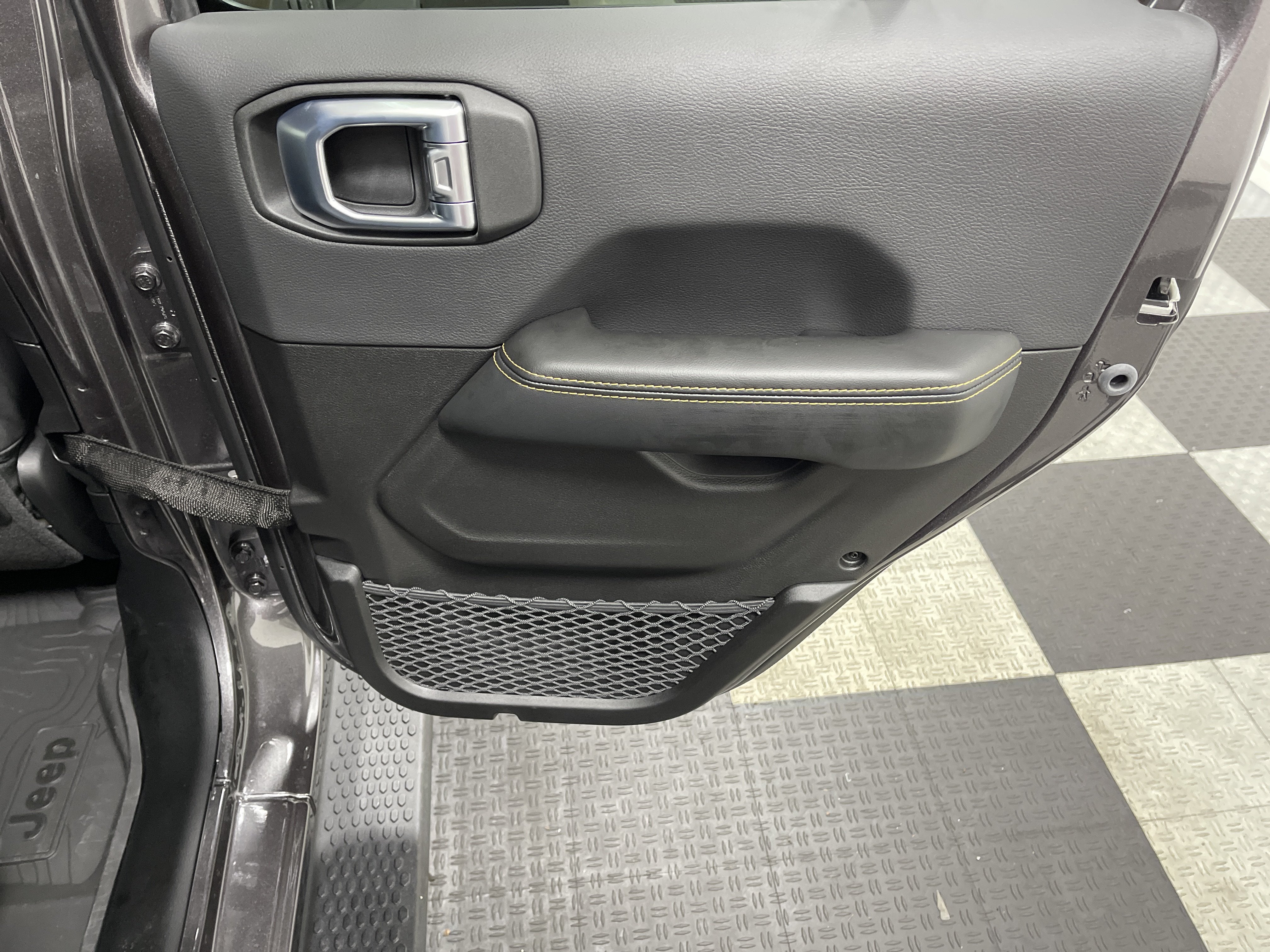 2027 Jeep Wrangler WRANGLER 4-DOOR SAHARA