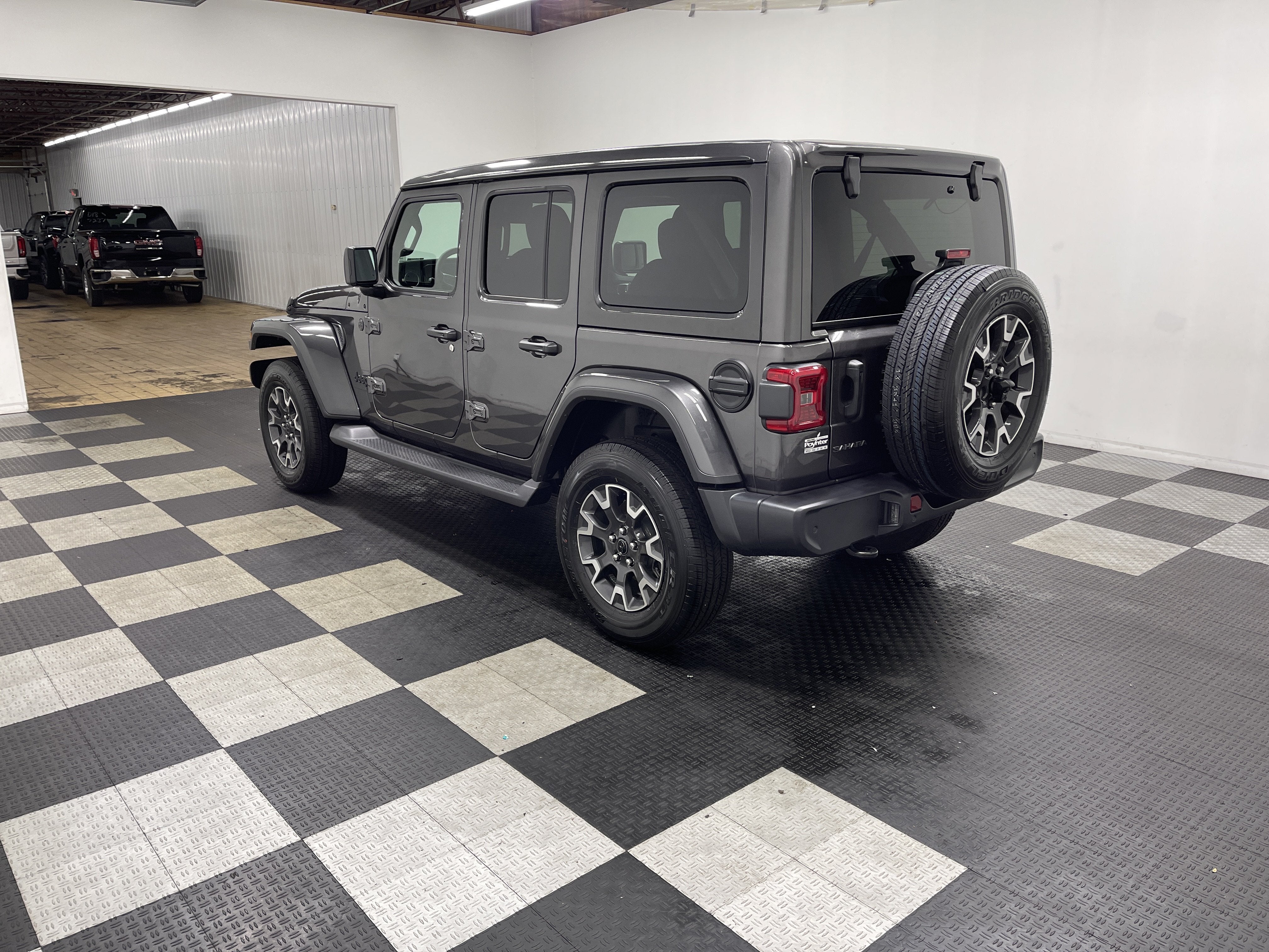 2027 Jeep Wrangler WRANGLER 4-DOOR SAHARA