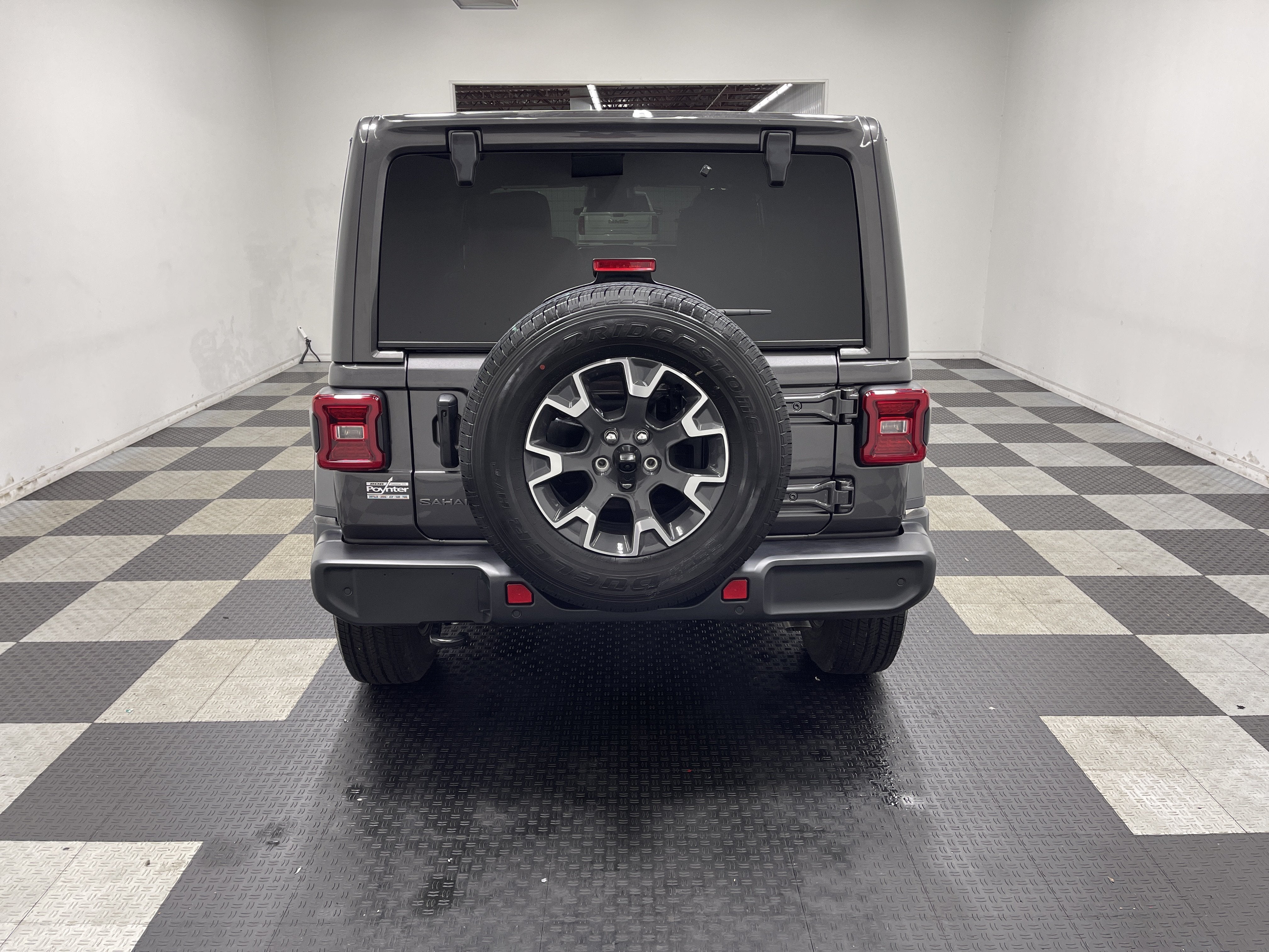 2027 Jeep Wrangler WRANGLER 4-DOOR SAHARA