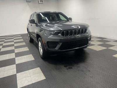 2025 Jeep Grand Cherokee GRAND CHEROKEE LAREDO X 4X4