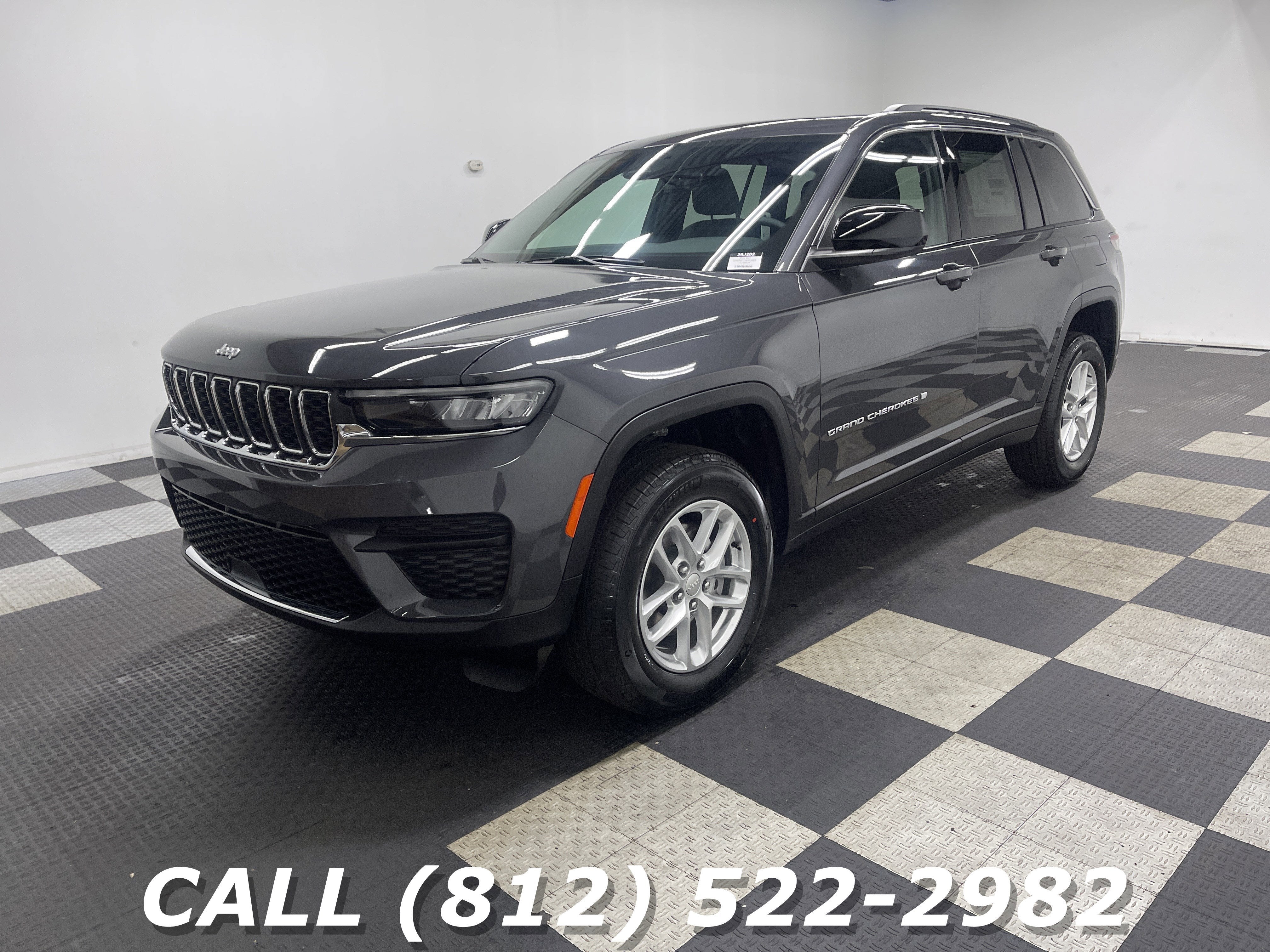 2026 Jeep Grand Cherokee GRAND CHEROKEE LAREDO X 4X4