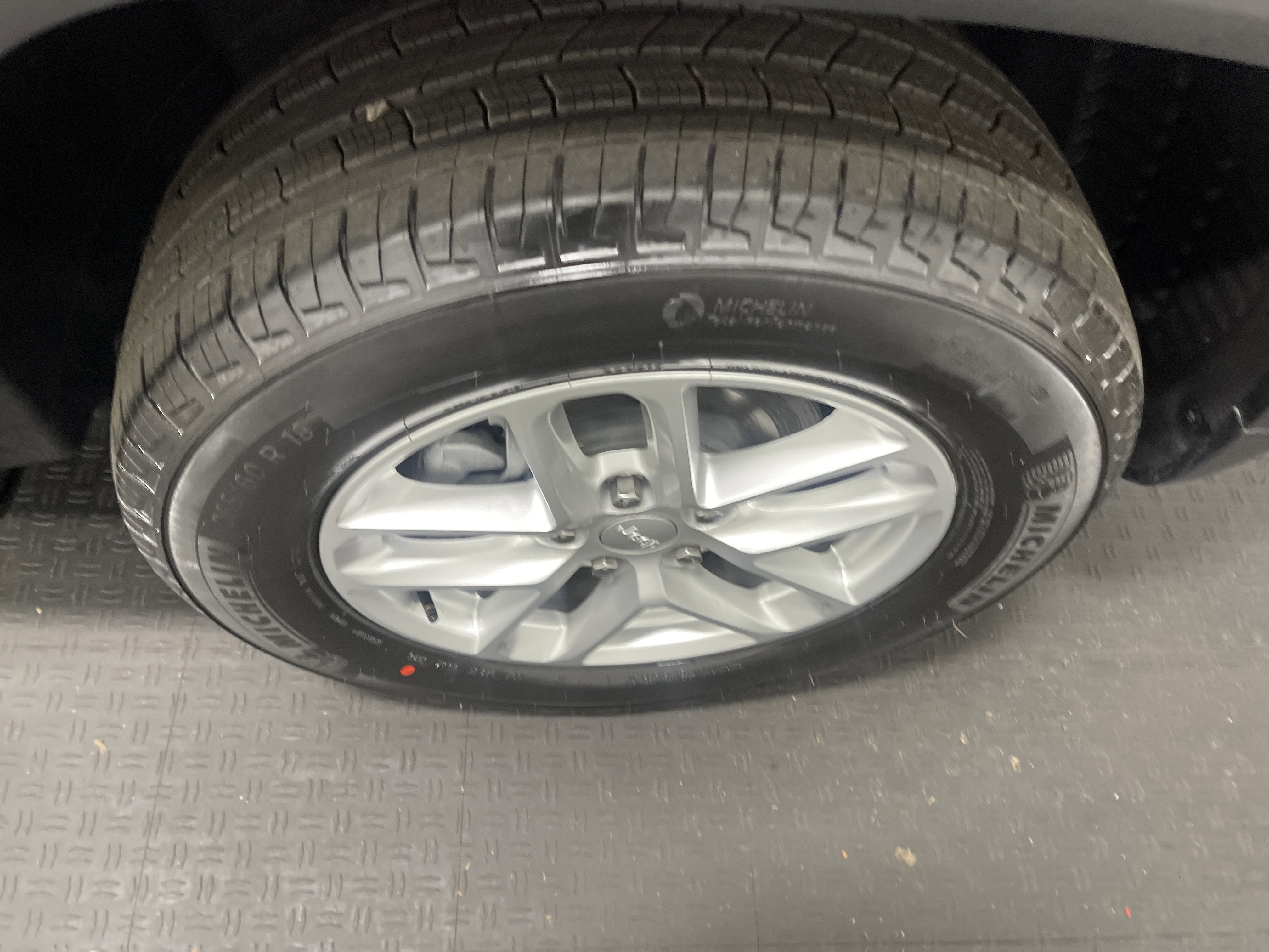 2026 Jeep Grand Cherokee GRAND CHEROKEE LAREDO X 4X4