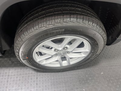 2025 Jeep Grand Cherokee GRAND CHEROKEE LAREDO X 4X4