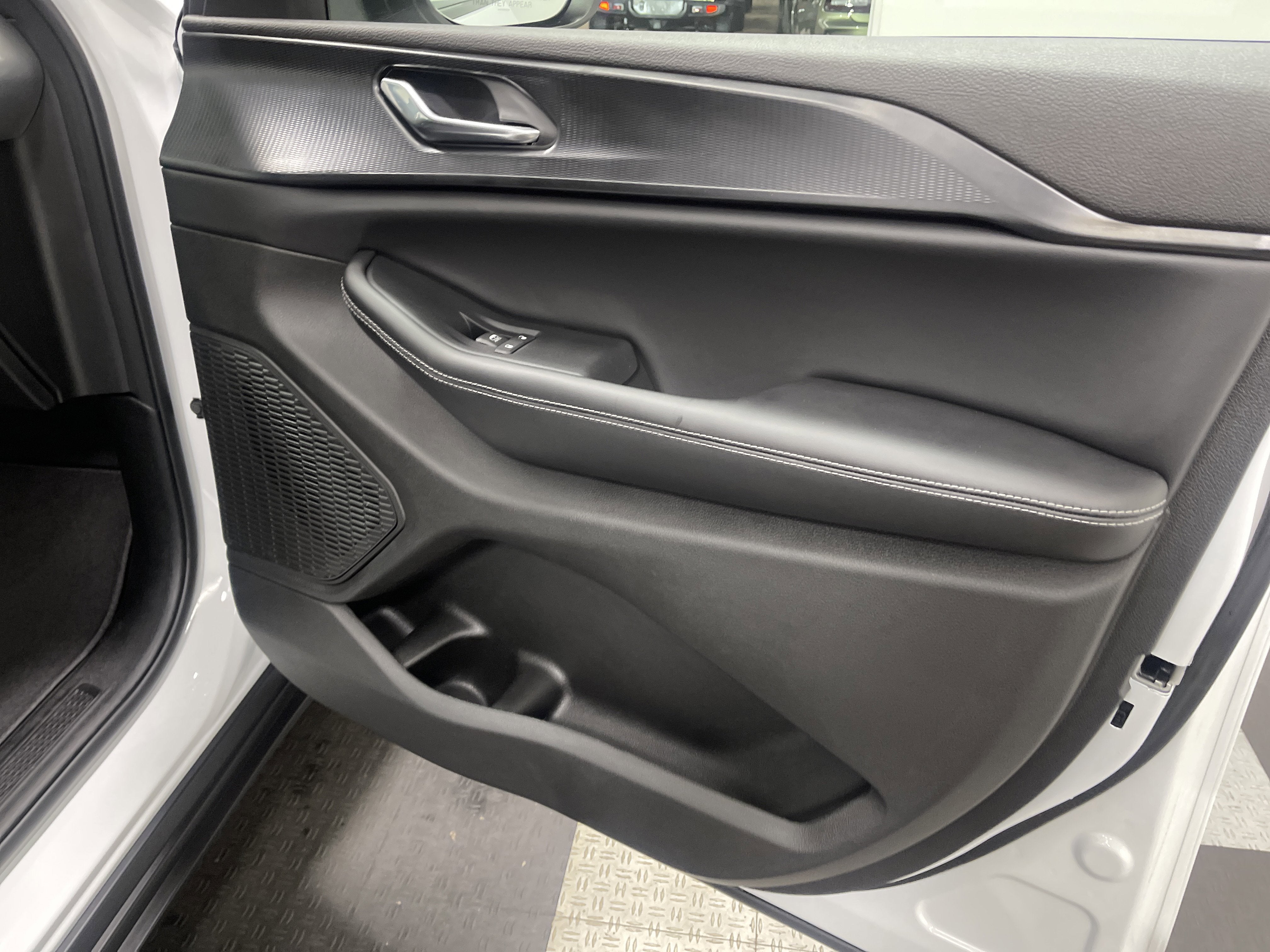 2026 Jeep Grand Cherokee GRAND CHEROKEE LAREDO X 4X4