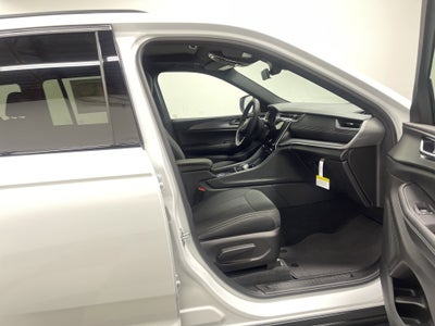 2026 Jeep Grand Cherokee GRAND CHEROKEE LAREDO X 4X4