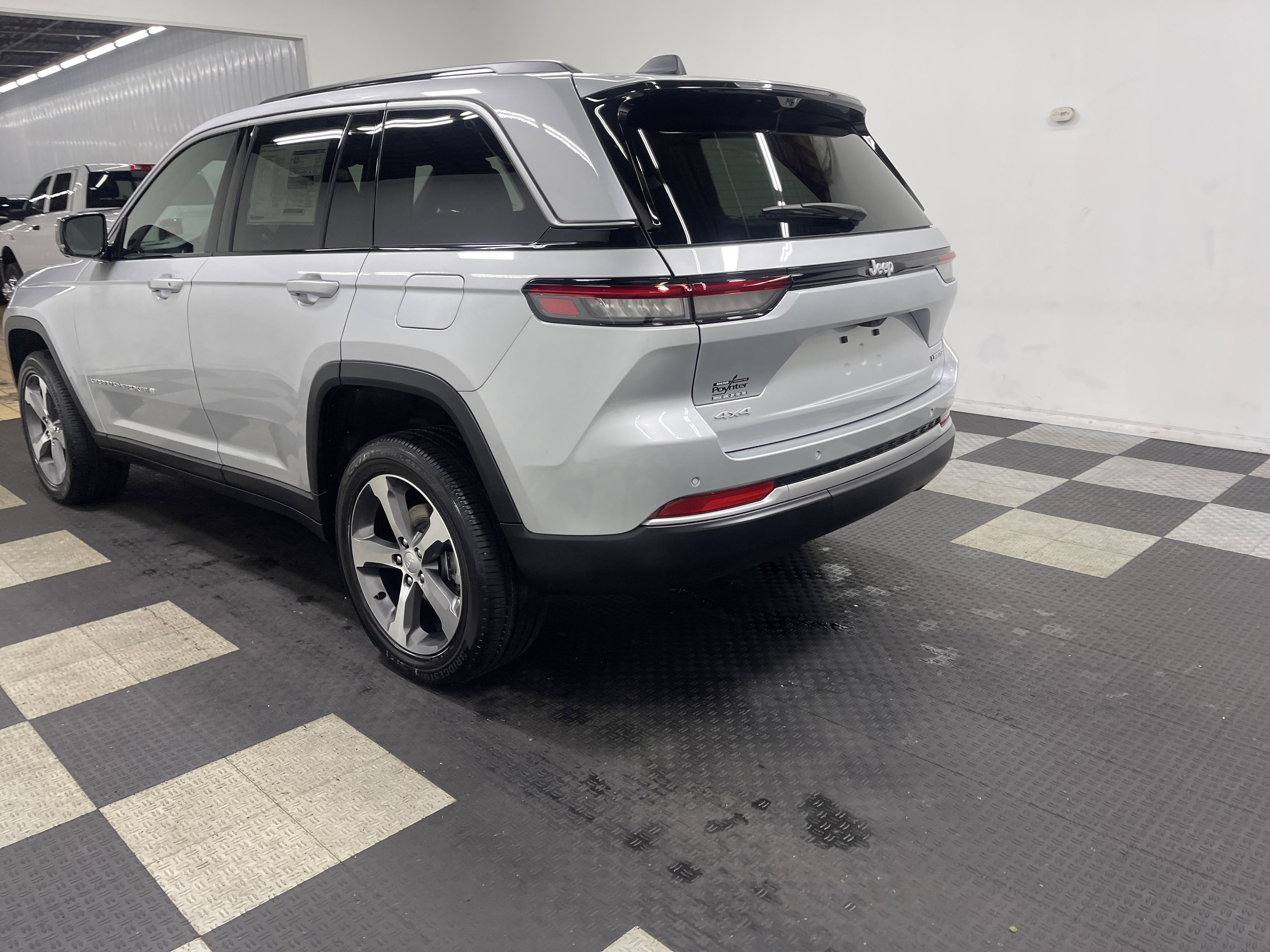 2026 Jeep Grand Cherokee GRAND CHEROKEE LIMITED 4X4