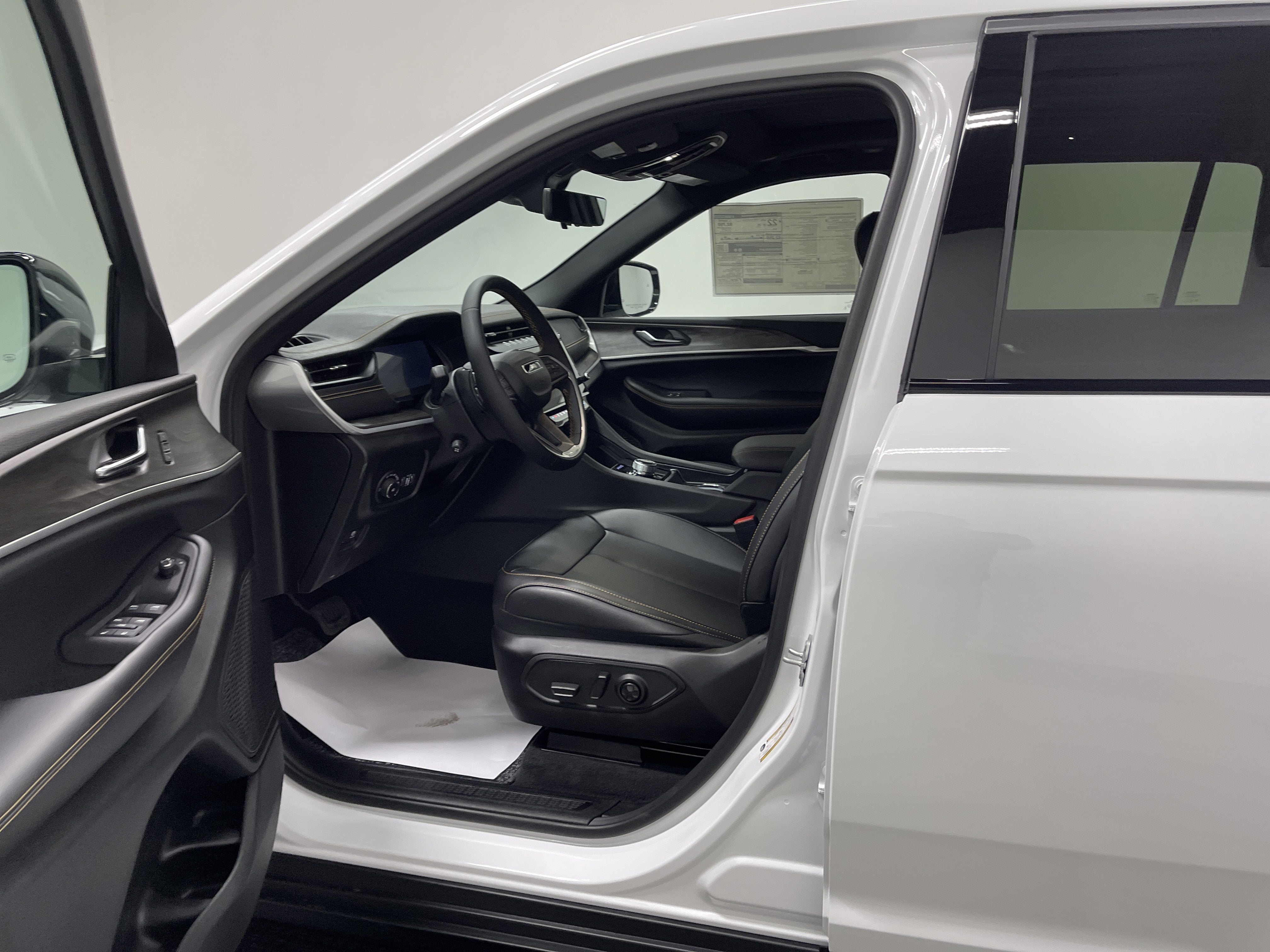 2026 Jeep Grand Cherokee GRAND CHEROKEE 85TH ANNIVERSARY EDITION 4X4