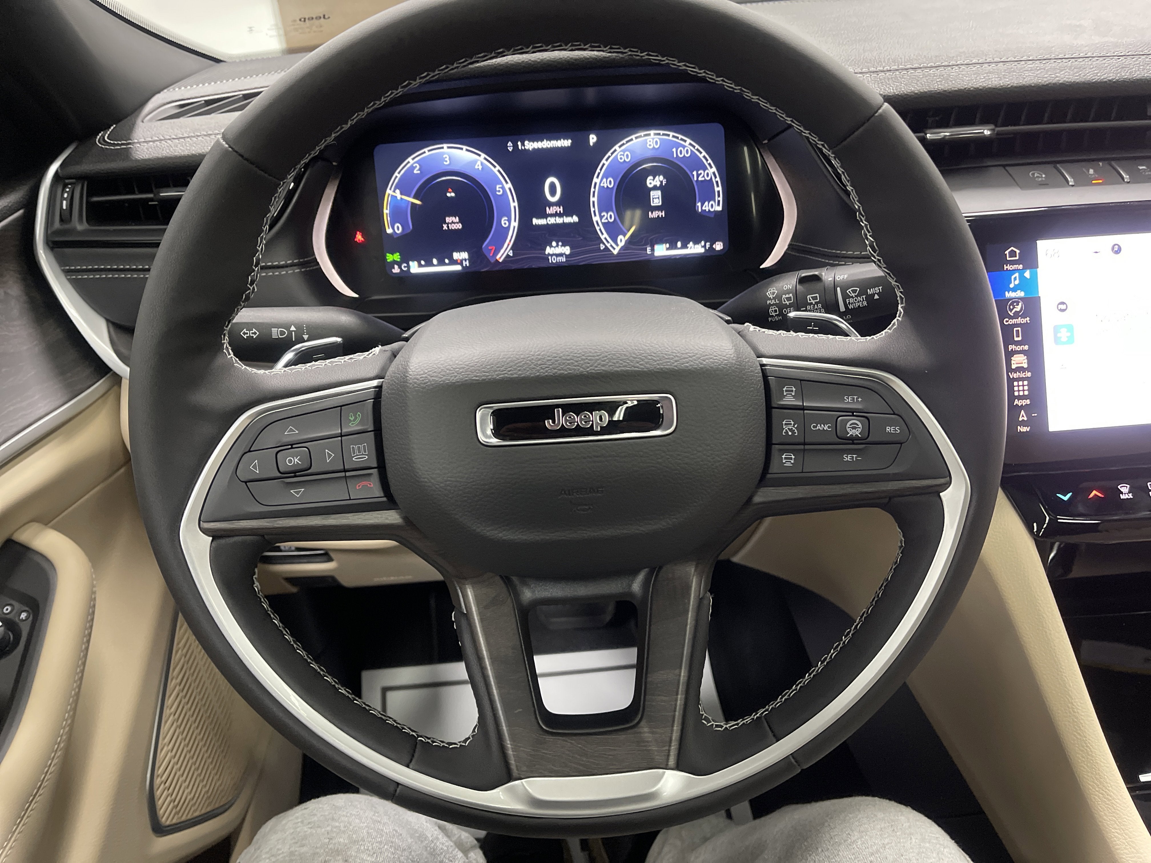 2026 Jeep Grand Cherokee GRAND CHEROKEE LIMITED 4X4