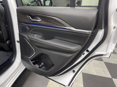 2025 Jeep Grand Cherokee GRAND CHEROKEE OVERLAND 4X4