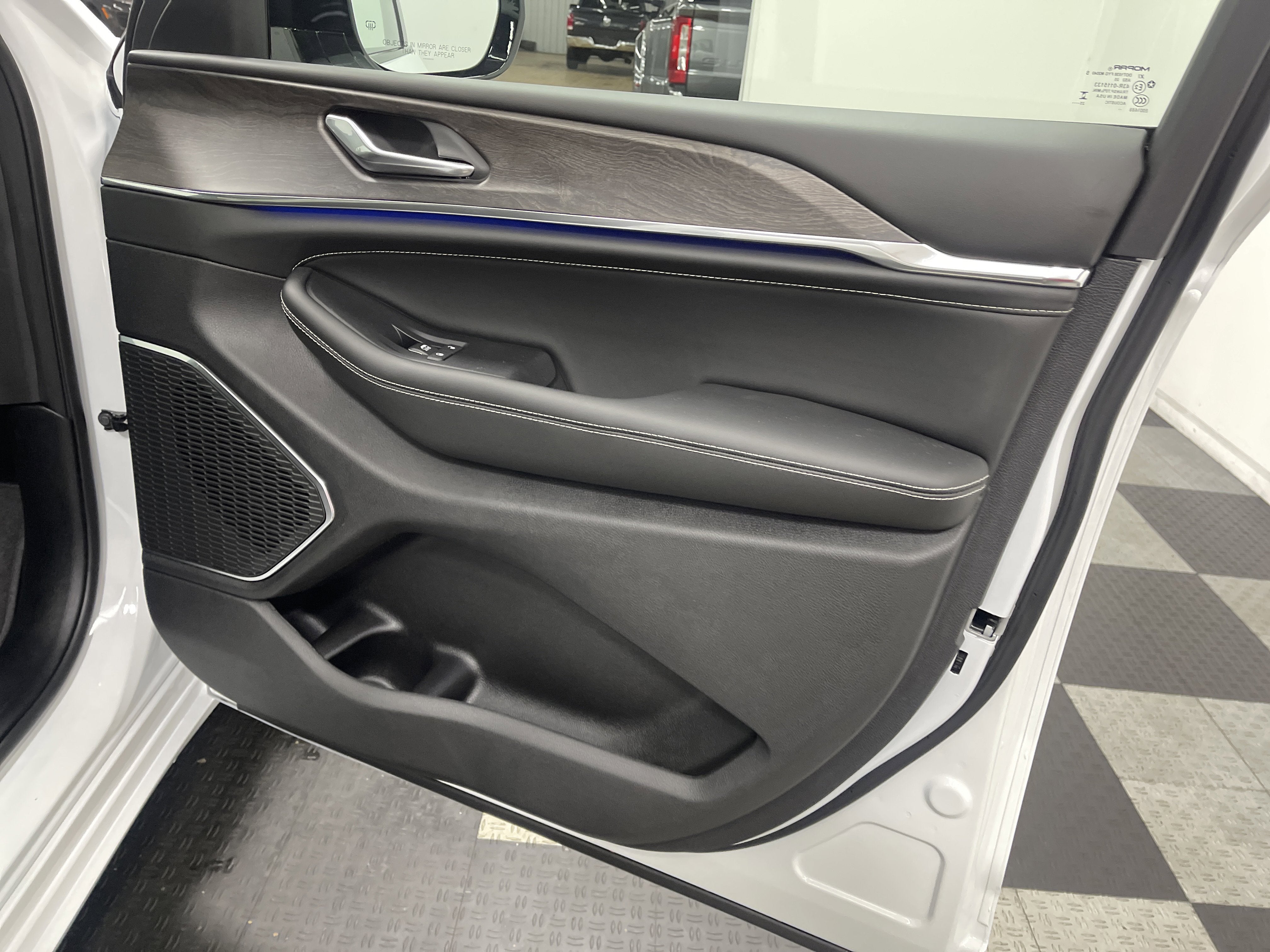 2025 Jeep Grand Cherokee GRAND CHEROKEE OVERLAND 4X4