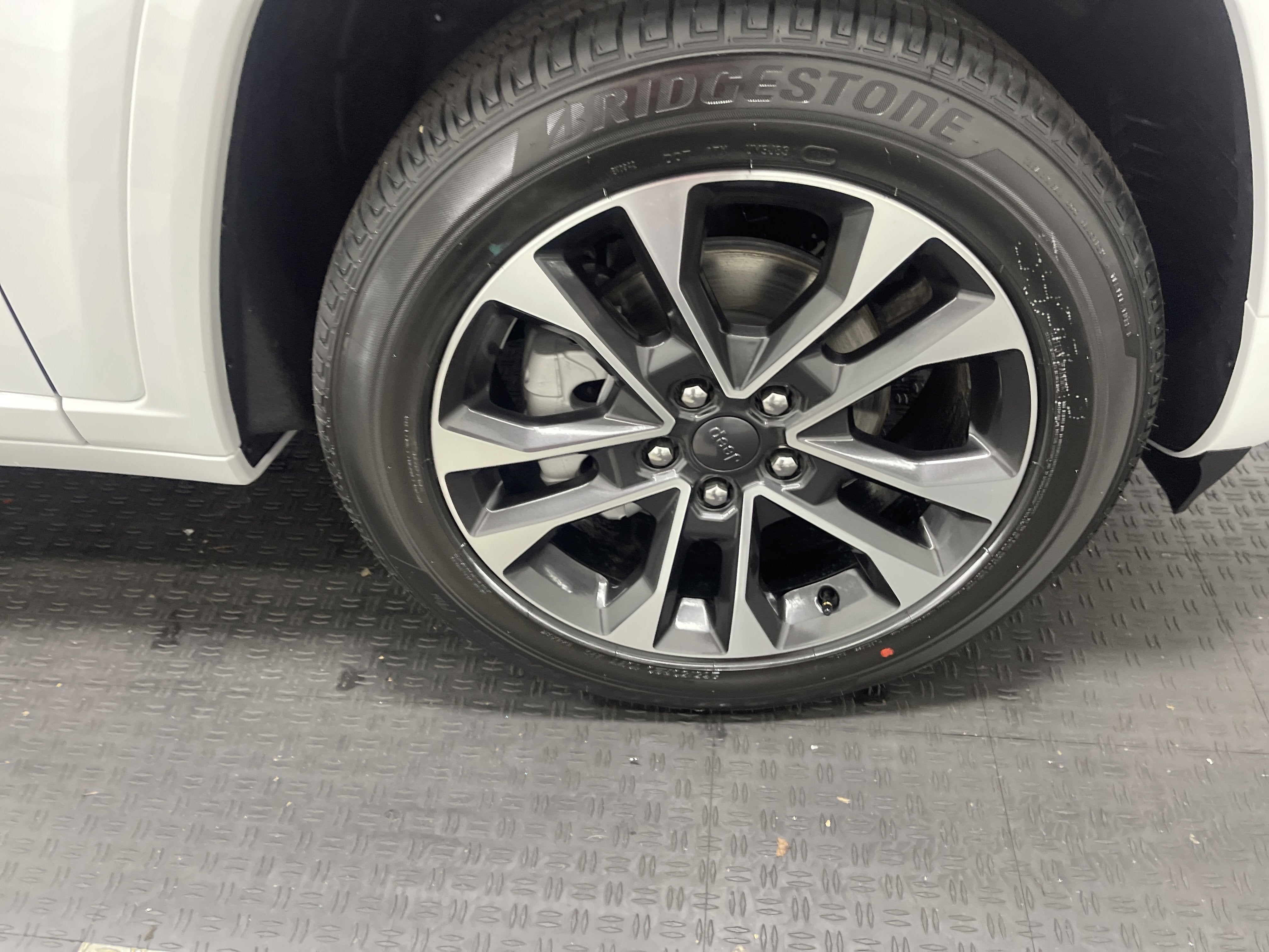 2025 Jeep Grand Cherokee GRAND CHEROKEE OVERLAND 4X4