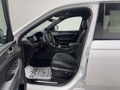 2025 Jeep Grand Cherokee GRAND CHEROKEE OVERLAND 4X4