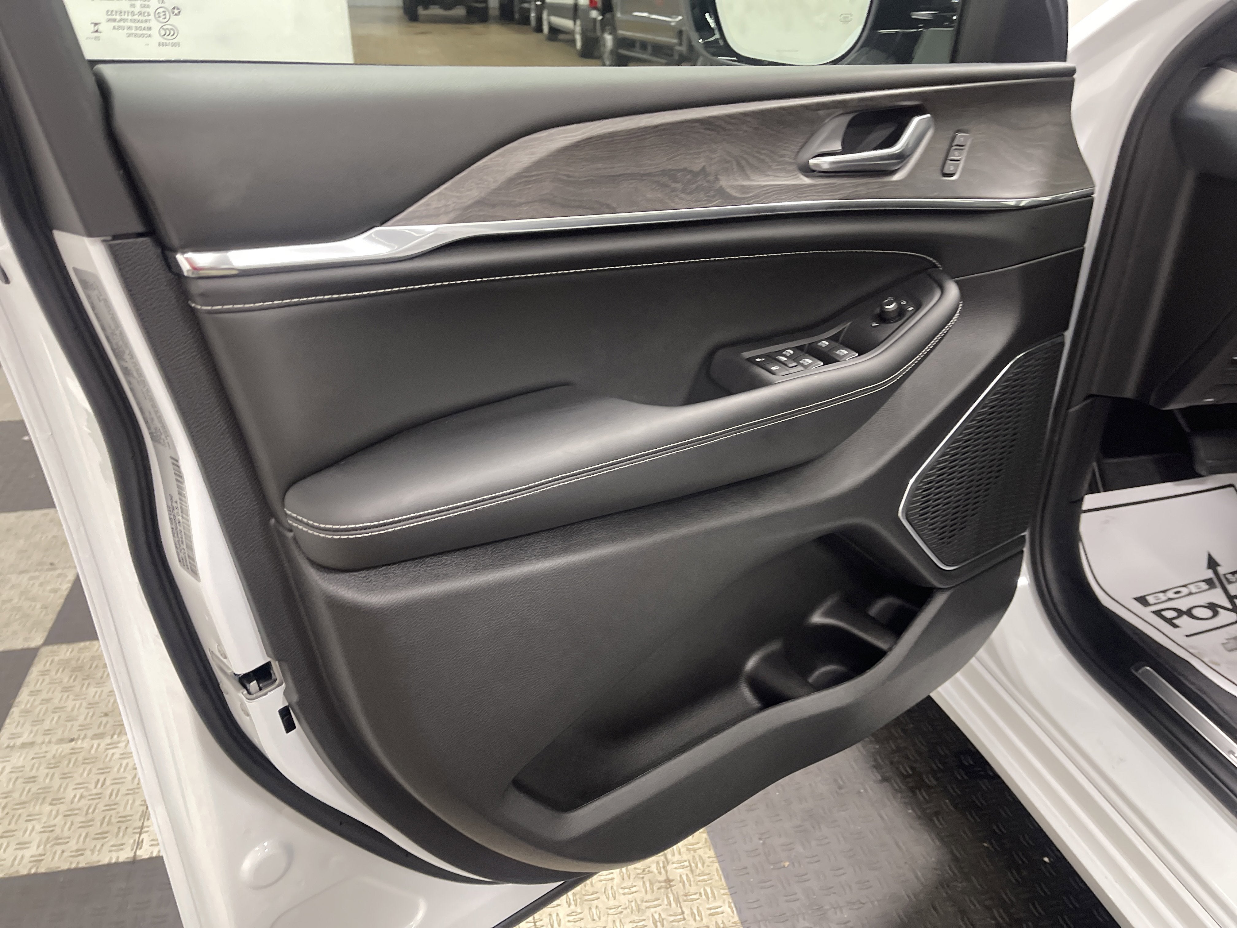 2025 Jeep Grand Cherokee GRAND CHEROKEE OVERLAND 4X4