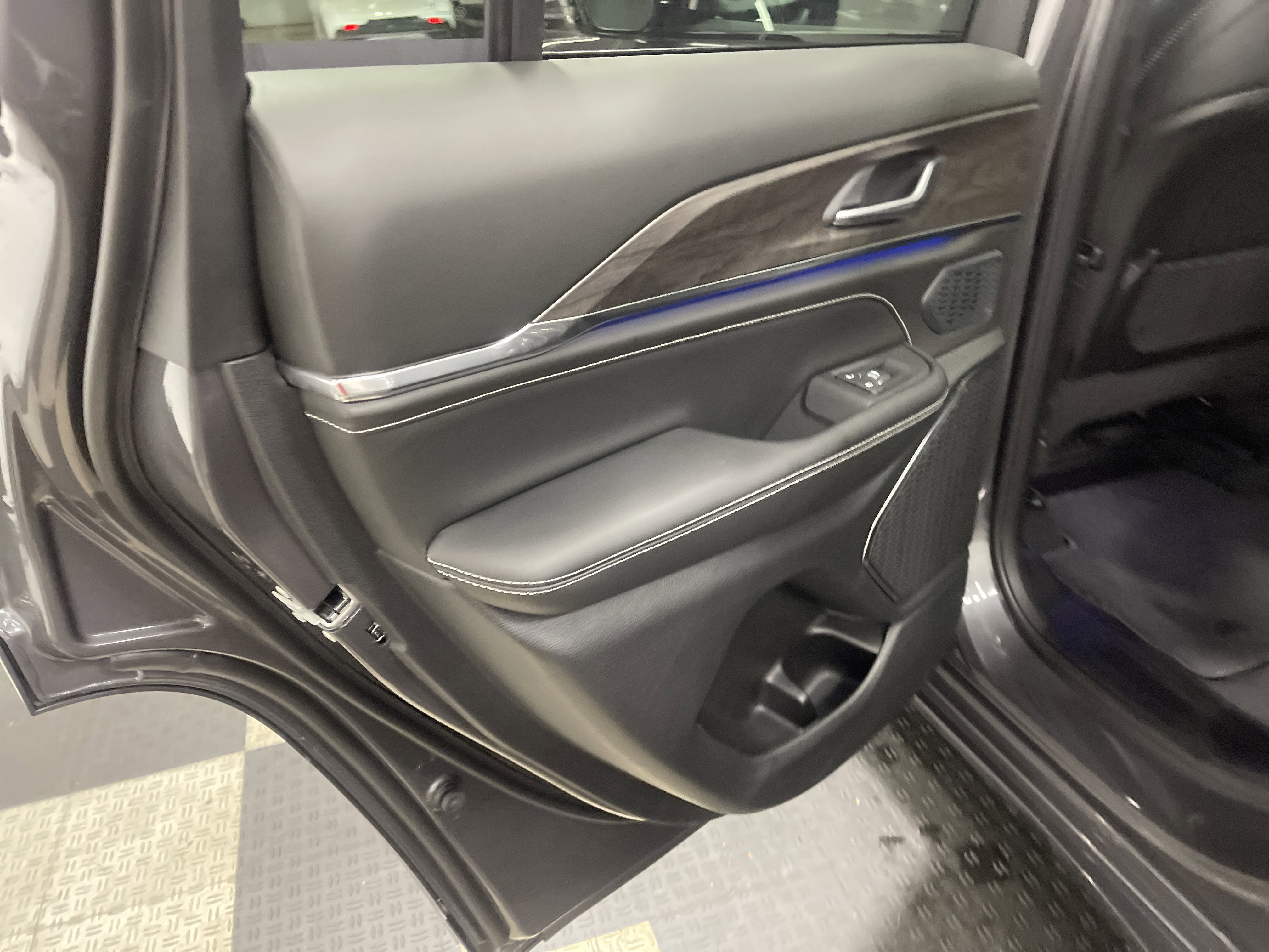 2025 Jeep Grand Cherokee GRAND CHEROKEE OVERLAND 4X4