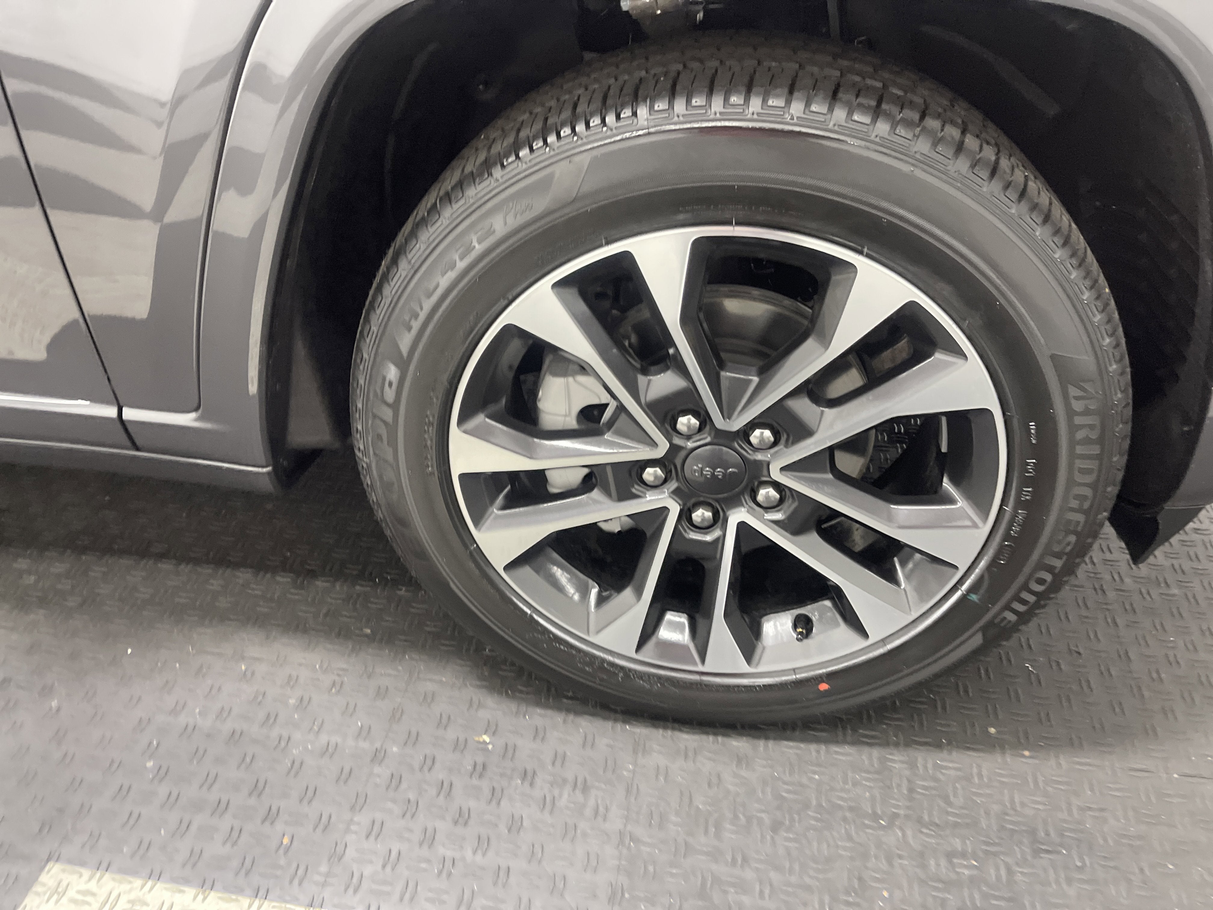 2025 Jeep Grand Cherokee GRAND CHEROKEE OVERLAND 4X4