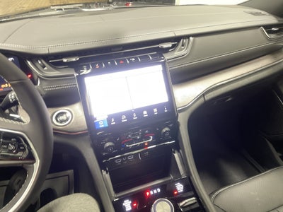 2025 Jeep Grand Cherokee GRAND CHEROKEE OVERLAND 4X4