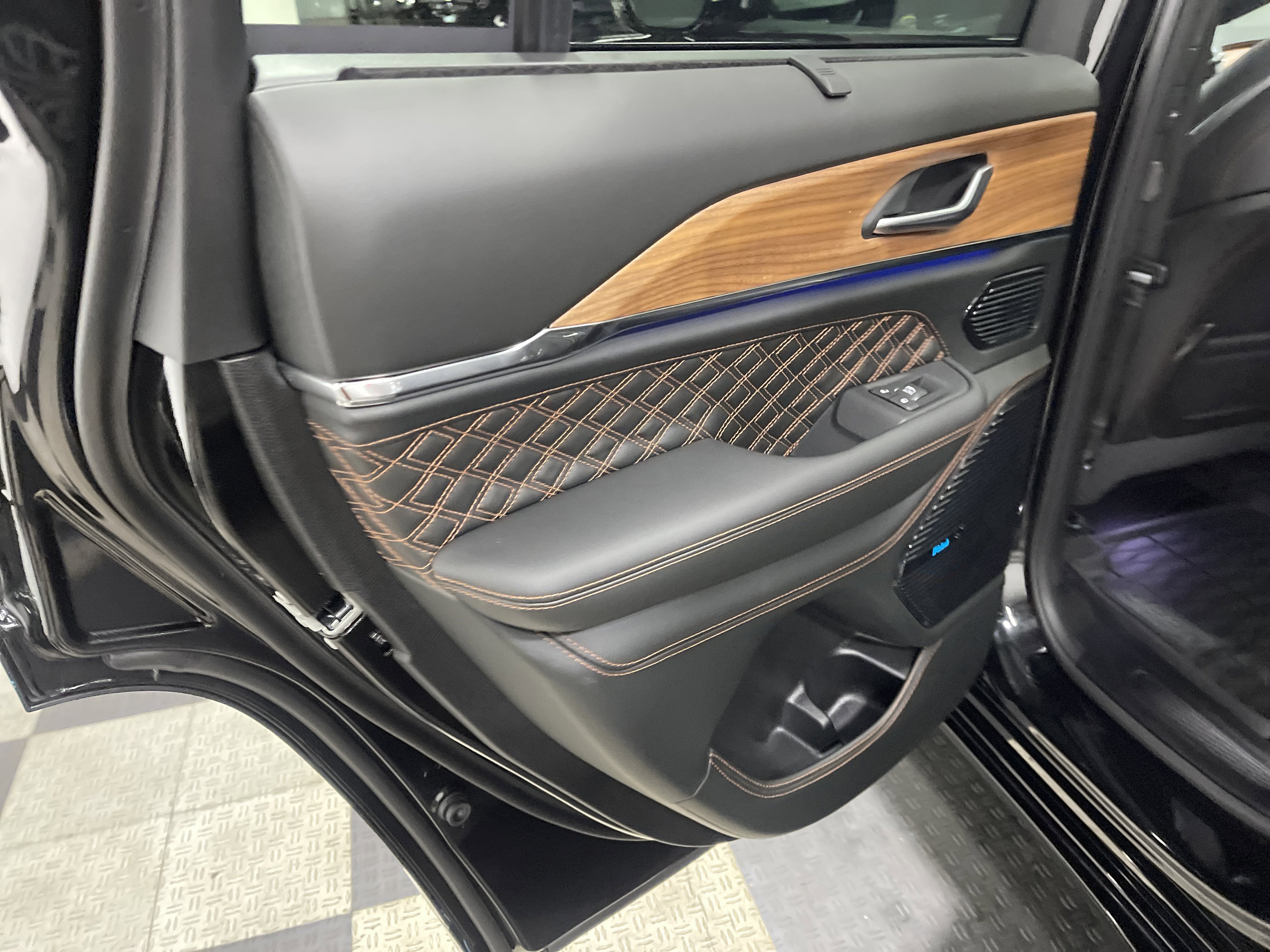 2026 Jeep Grand Cherokee GRAND CHEROKEE SUMMIT 4X4